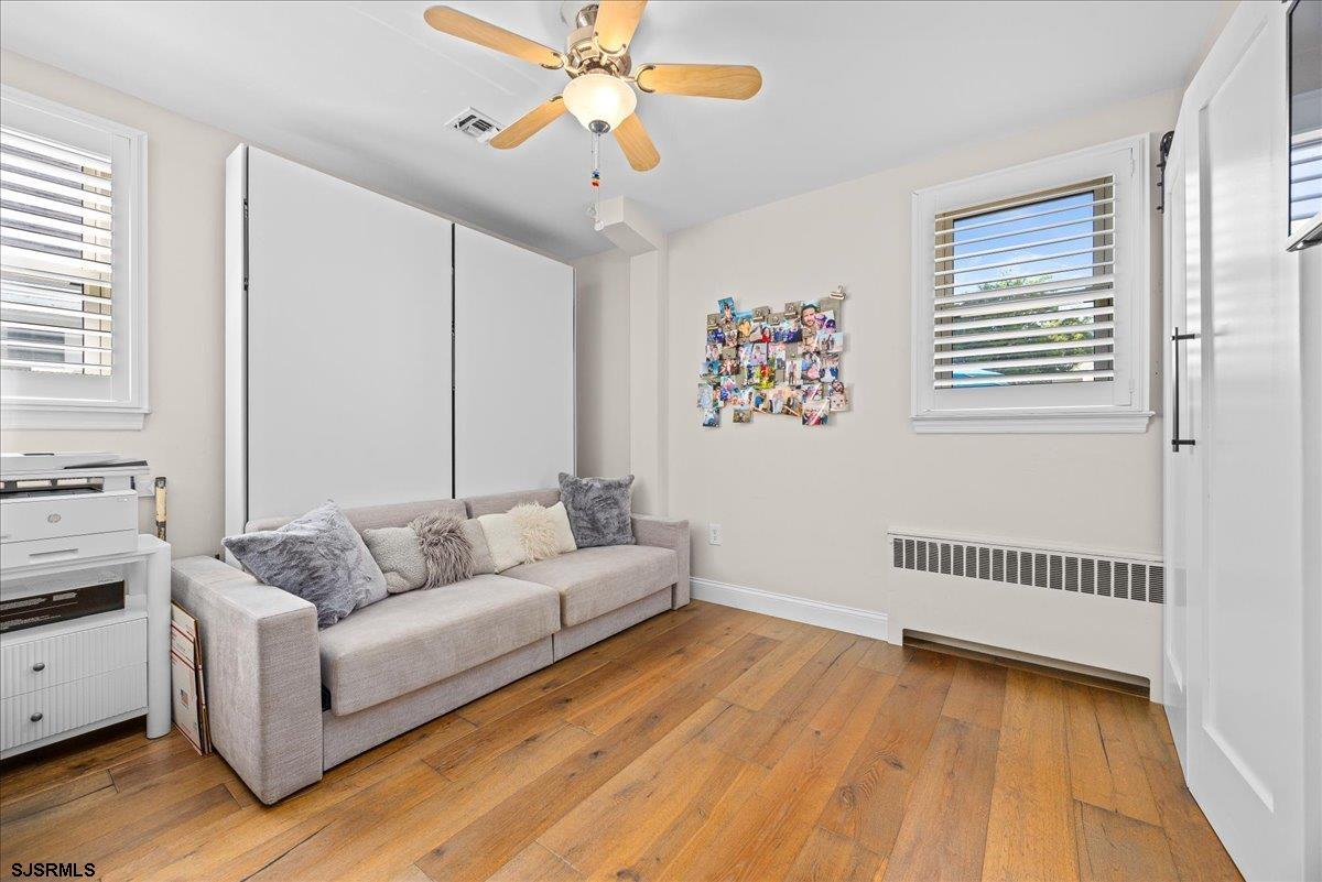 18A N Essex Avenue