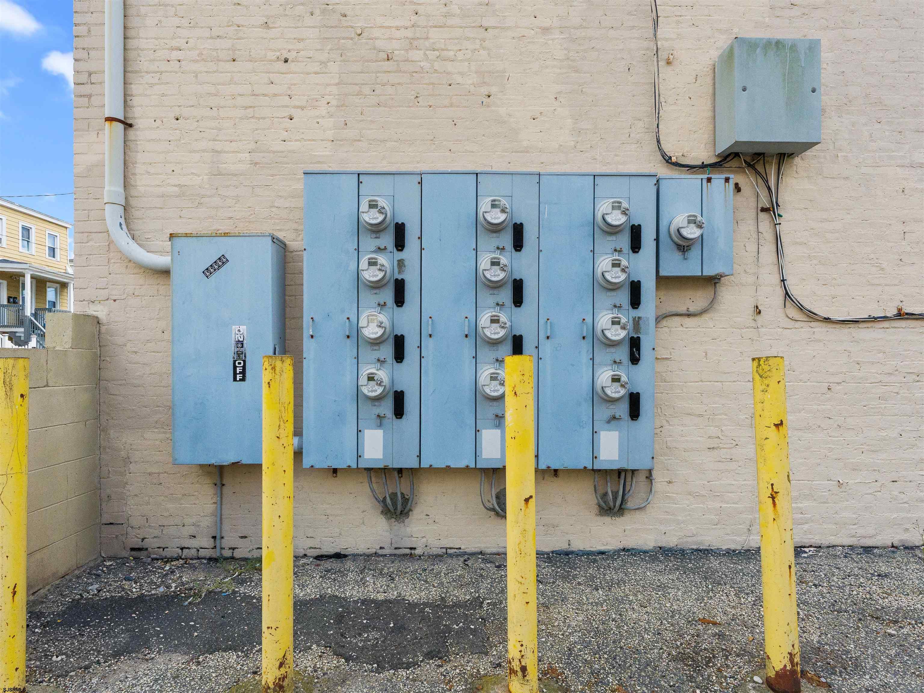 611339 | Photo 15