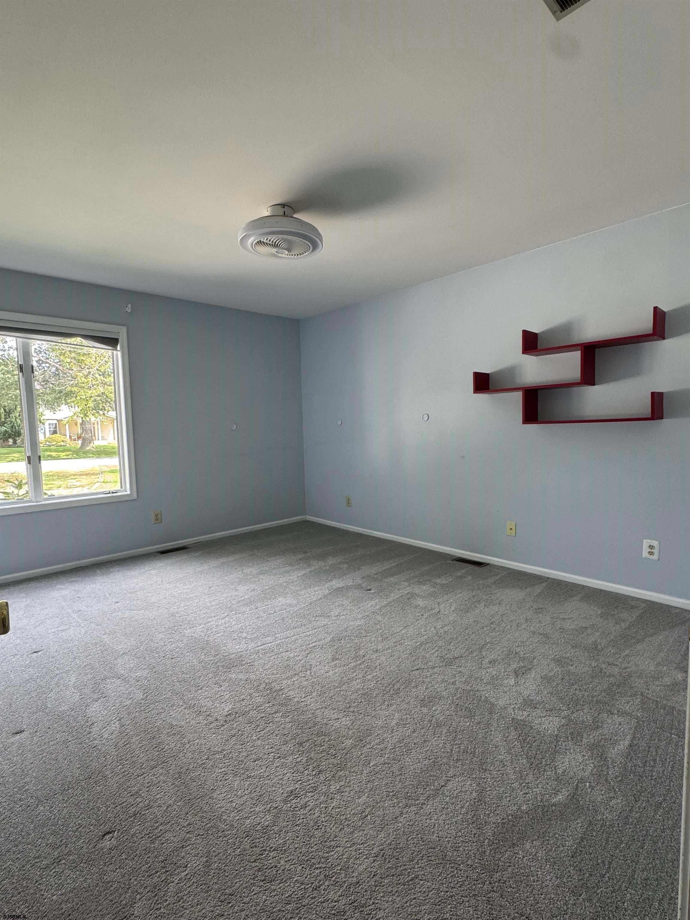 611361 | Photo 21