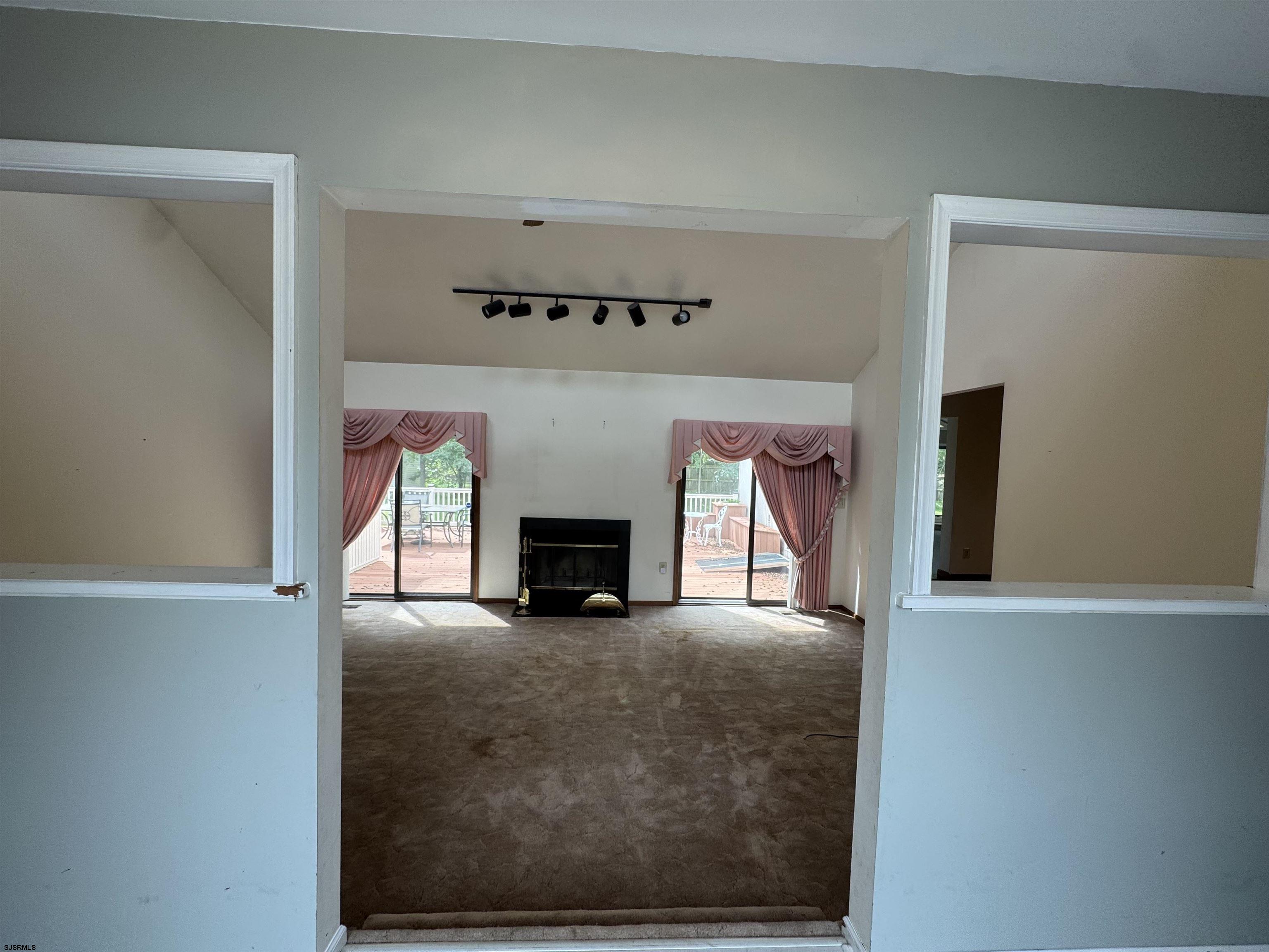 611361 | Photo 27