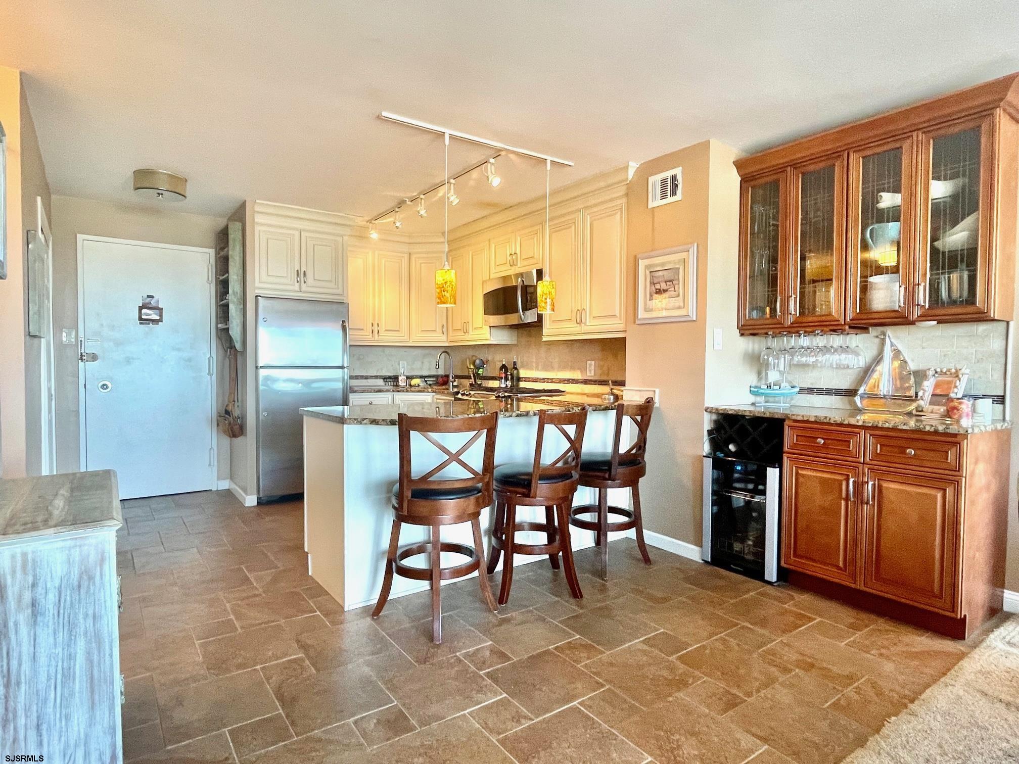  - Picture 3