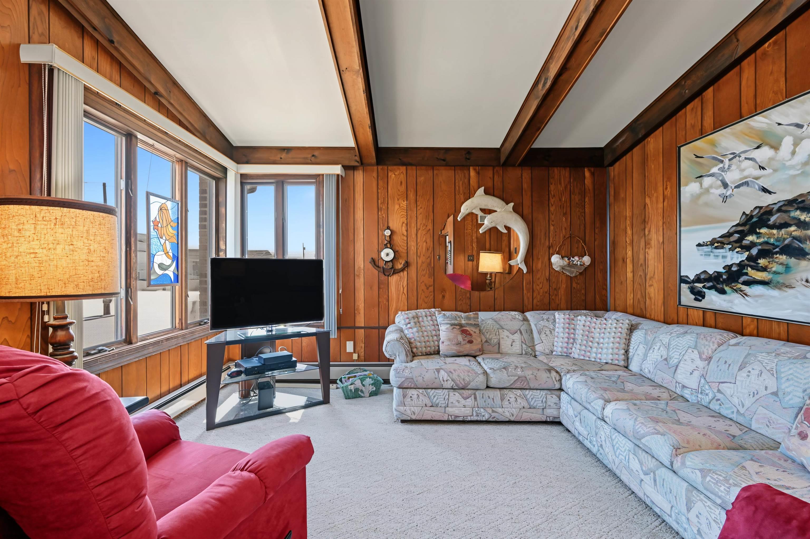 429 W Shore Dr
