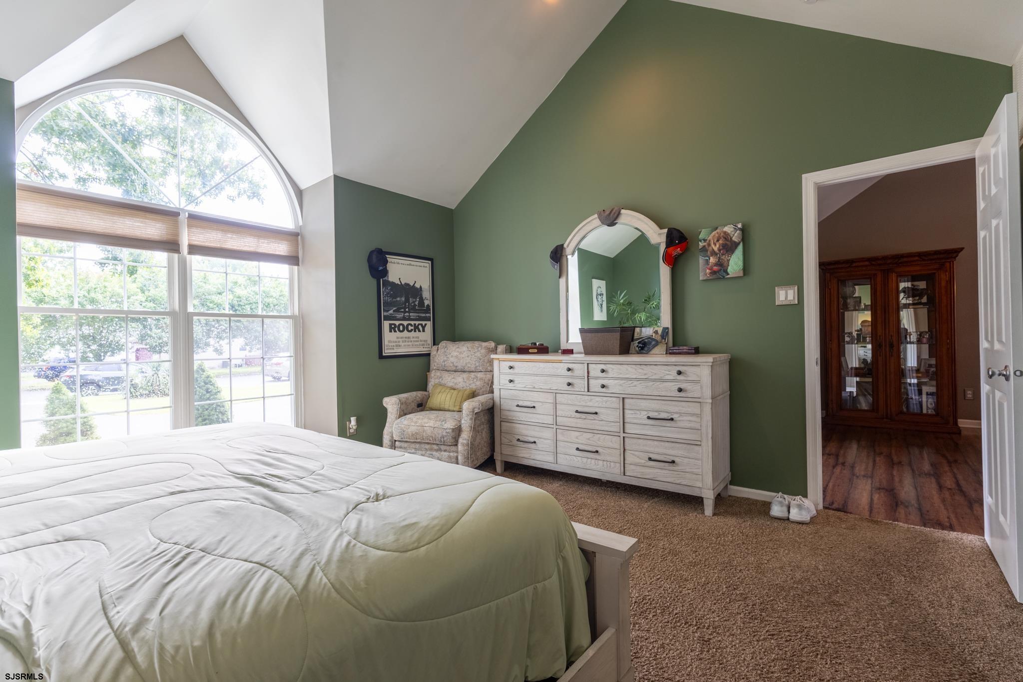 132 Rochelle