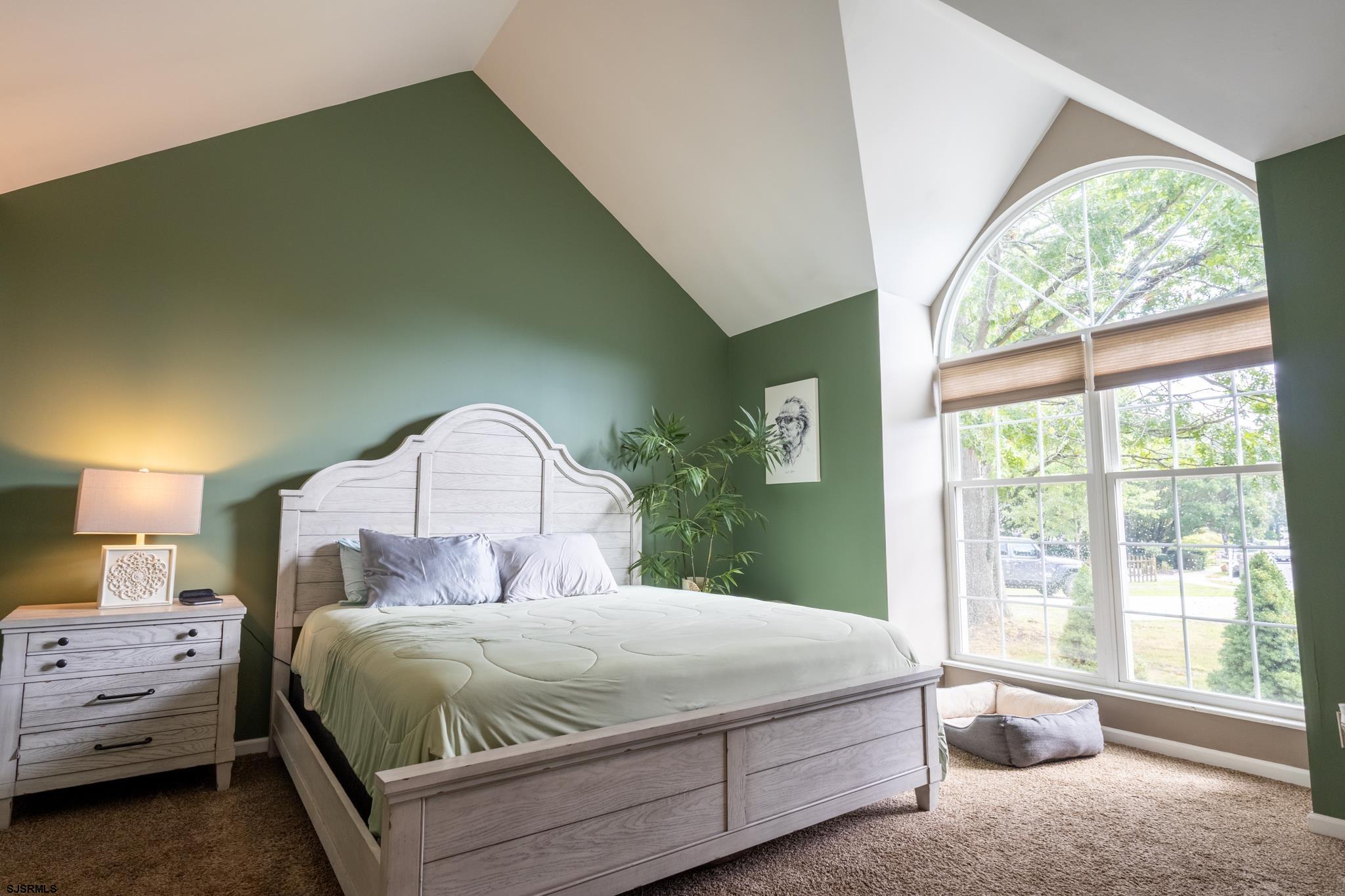 132 Rochelle