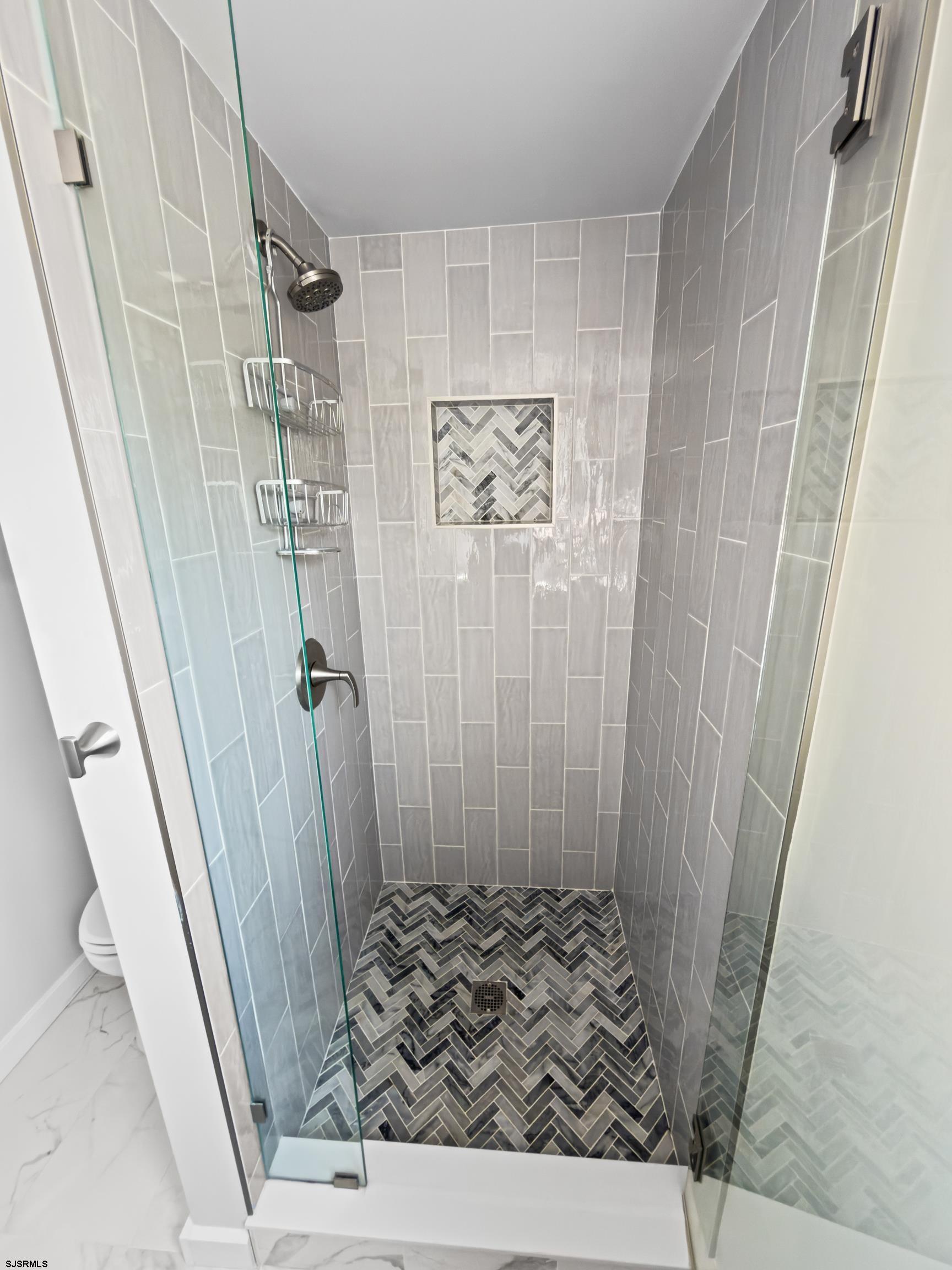 122 N Barclay Avenue