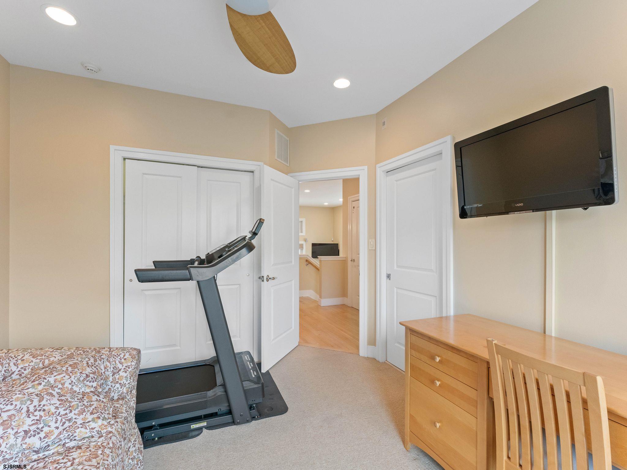 611510 | Photo 20