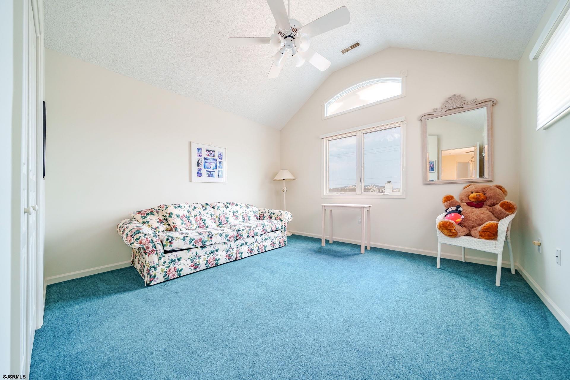 611520 | Photo 19