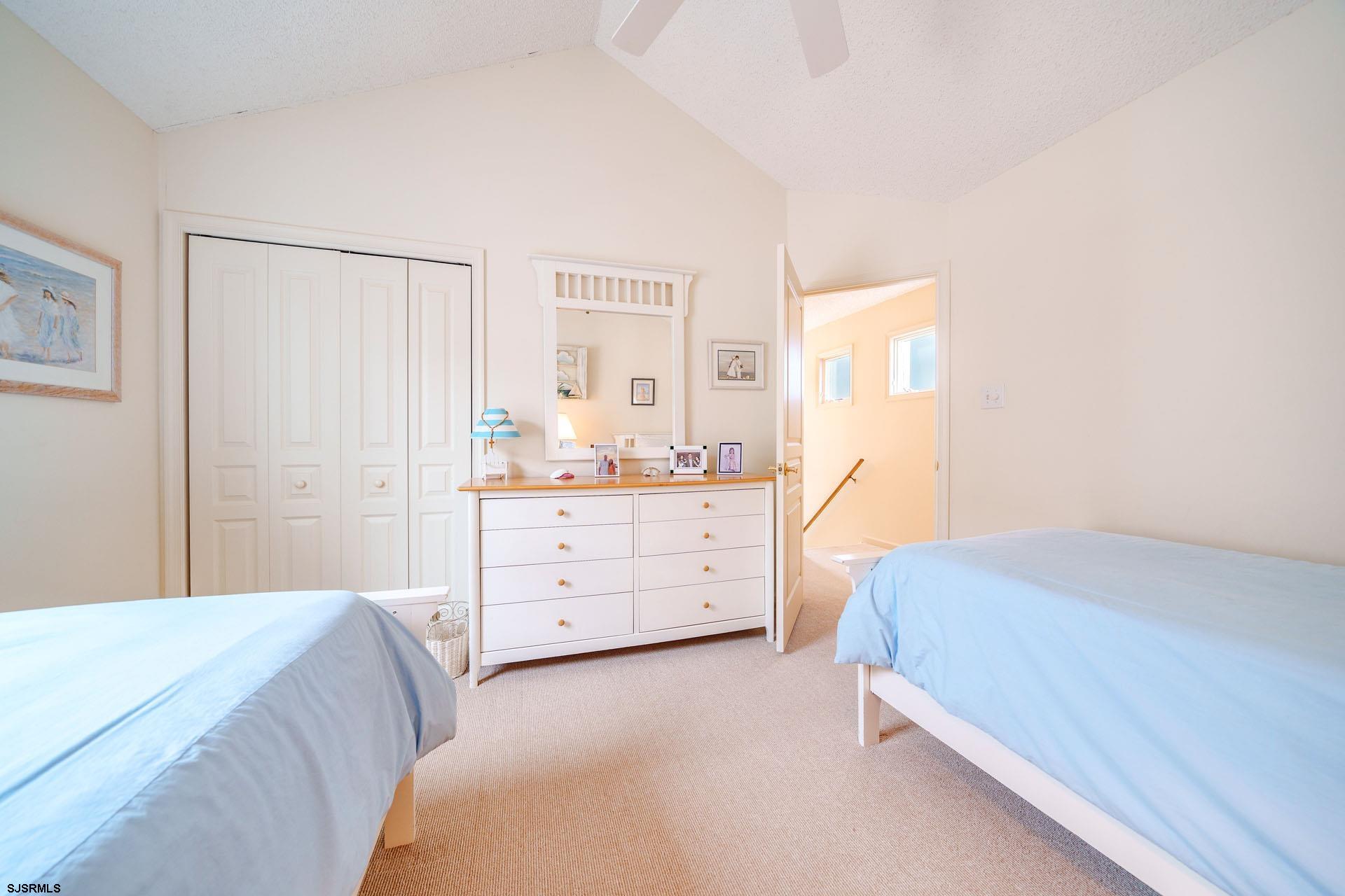 611520 | Photo 22