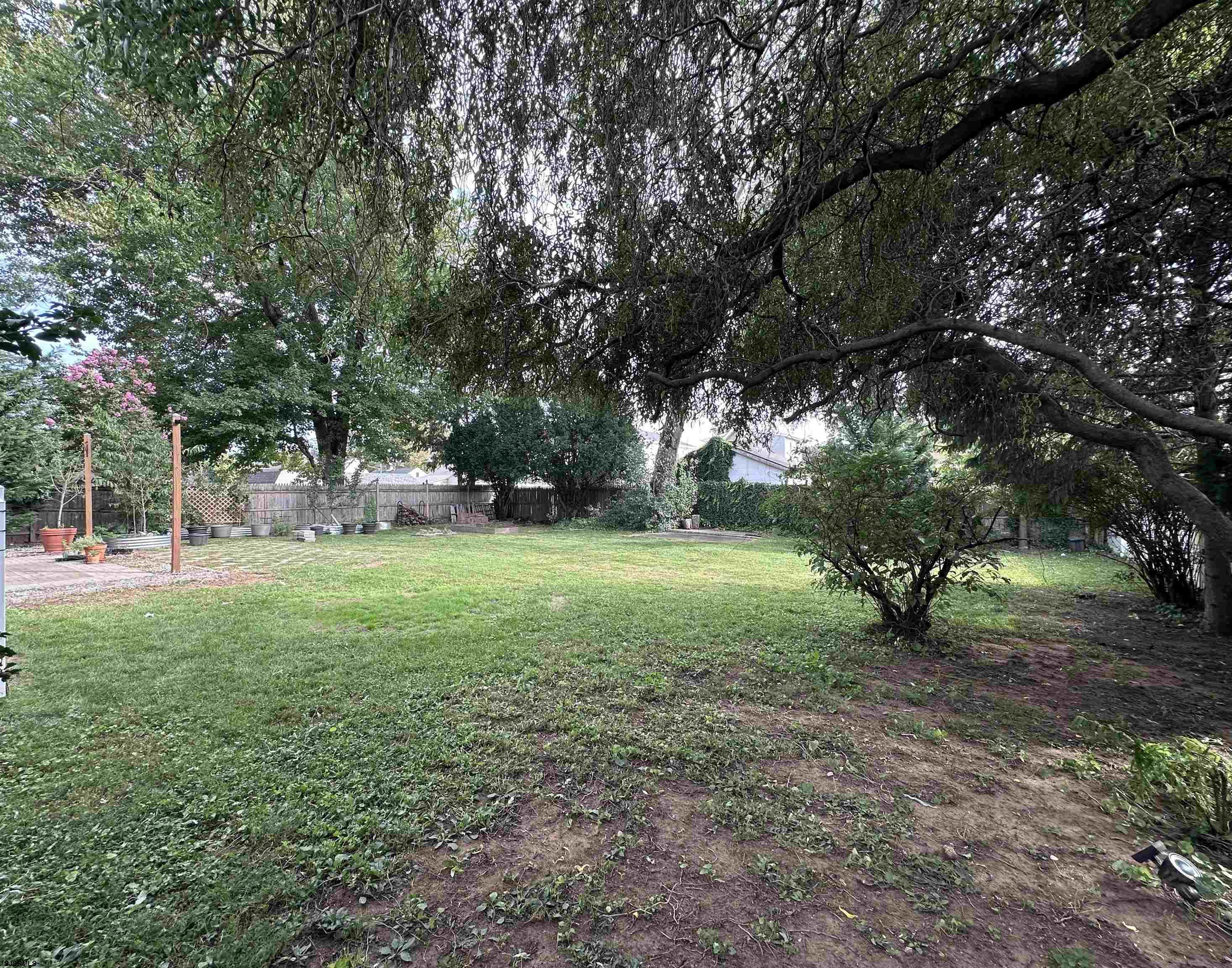 1522 Maple Avenue
