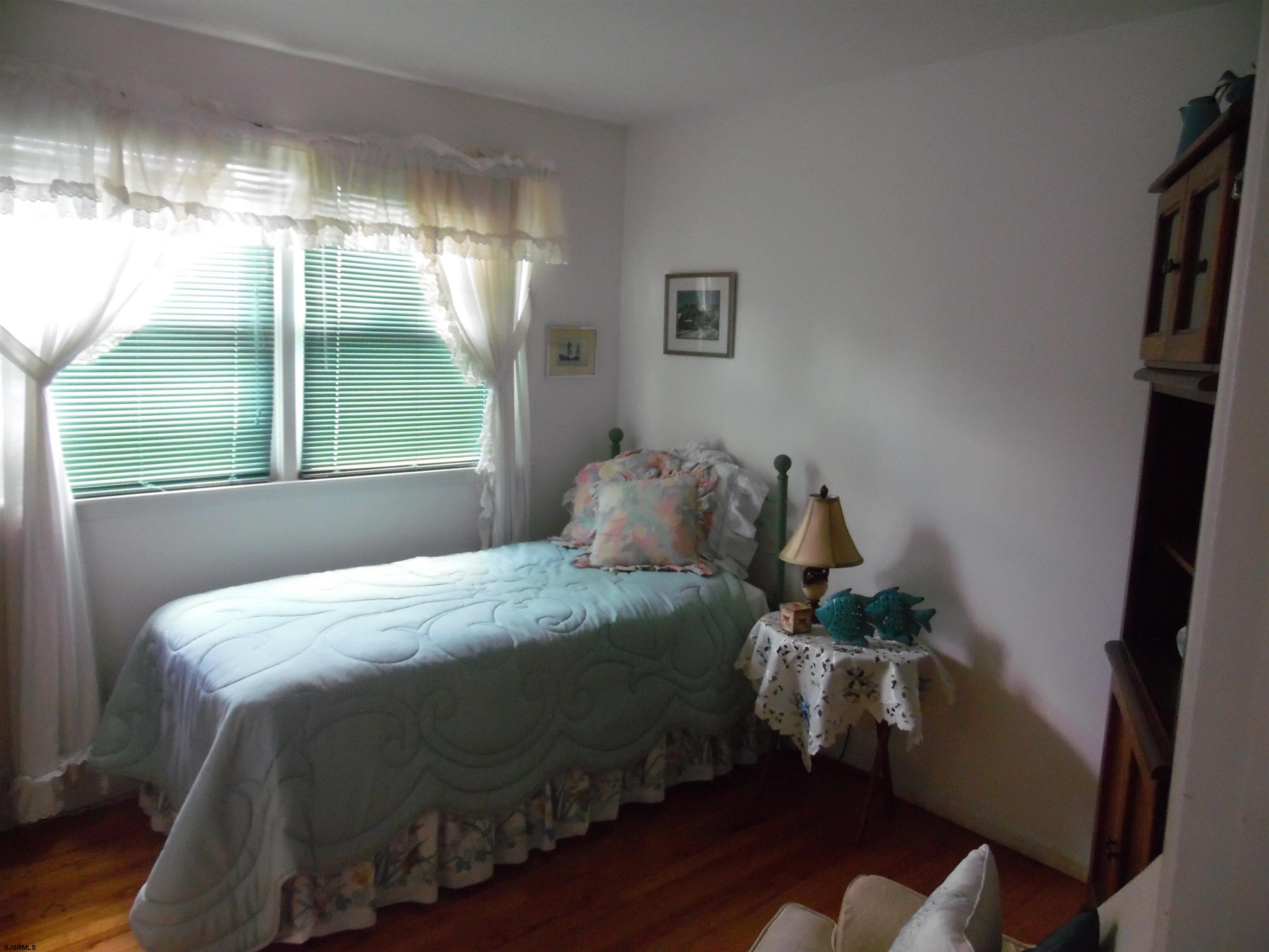 611590 | Photo 18