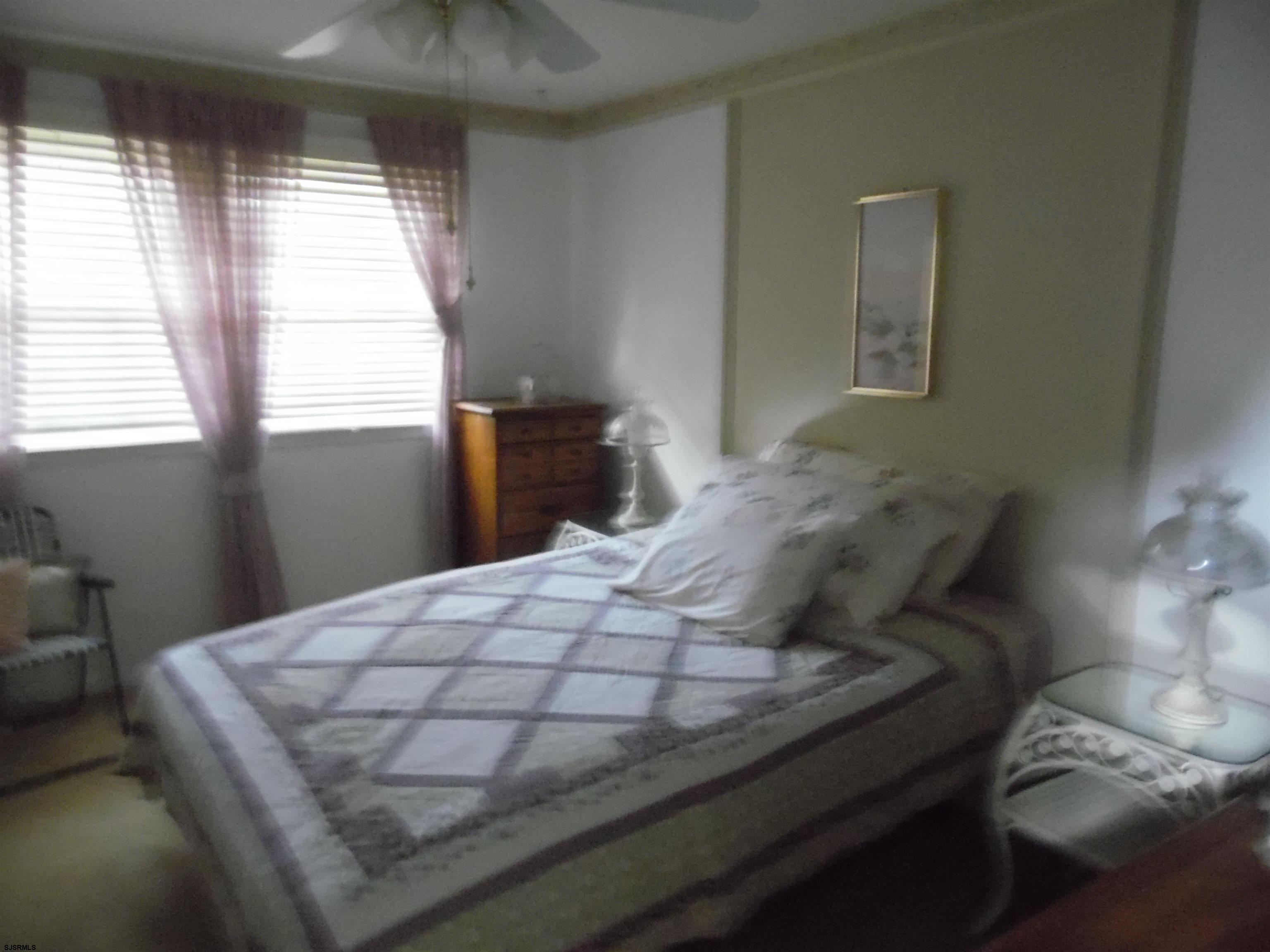 611590 | Photo 10