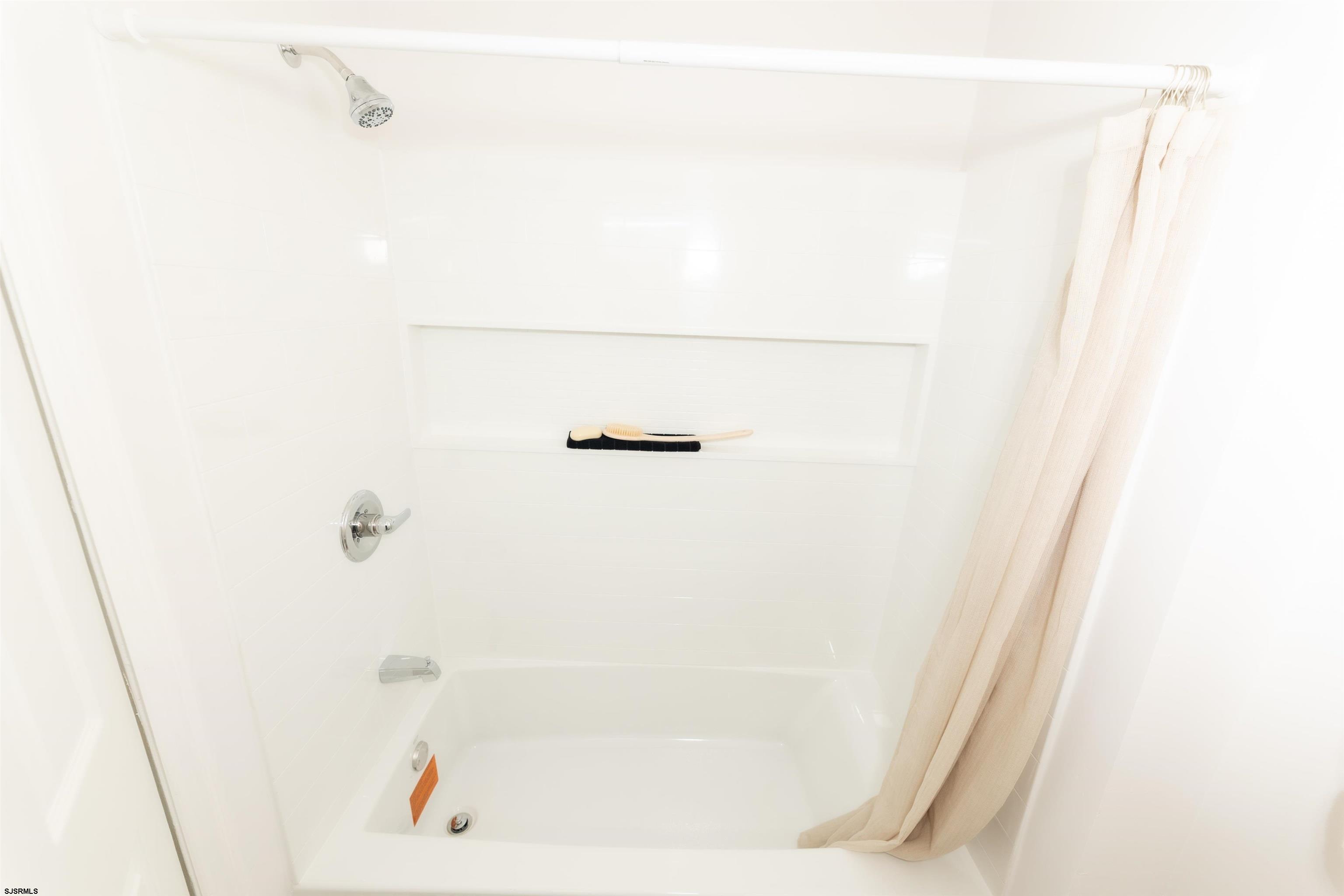611632 | Photo 33