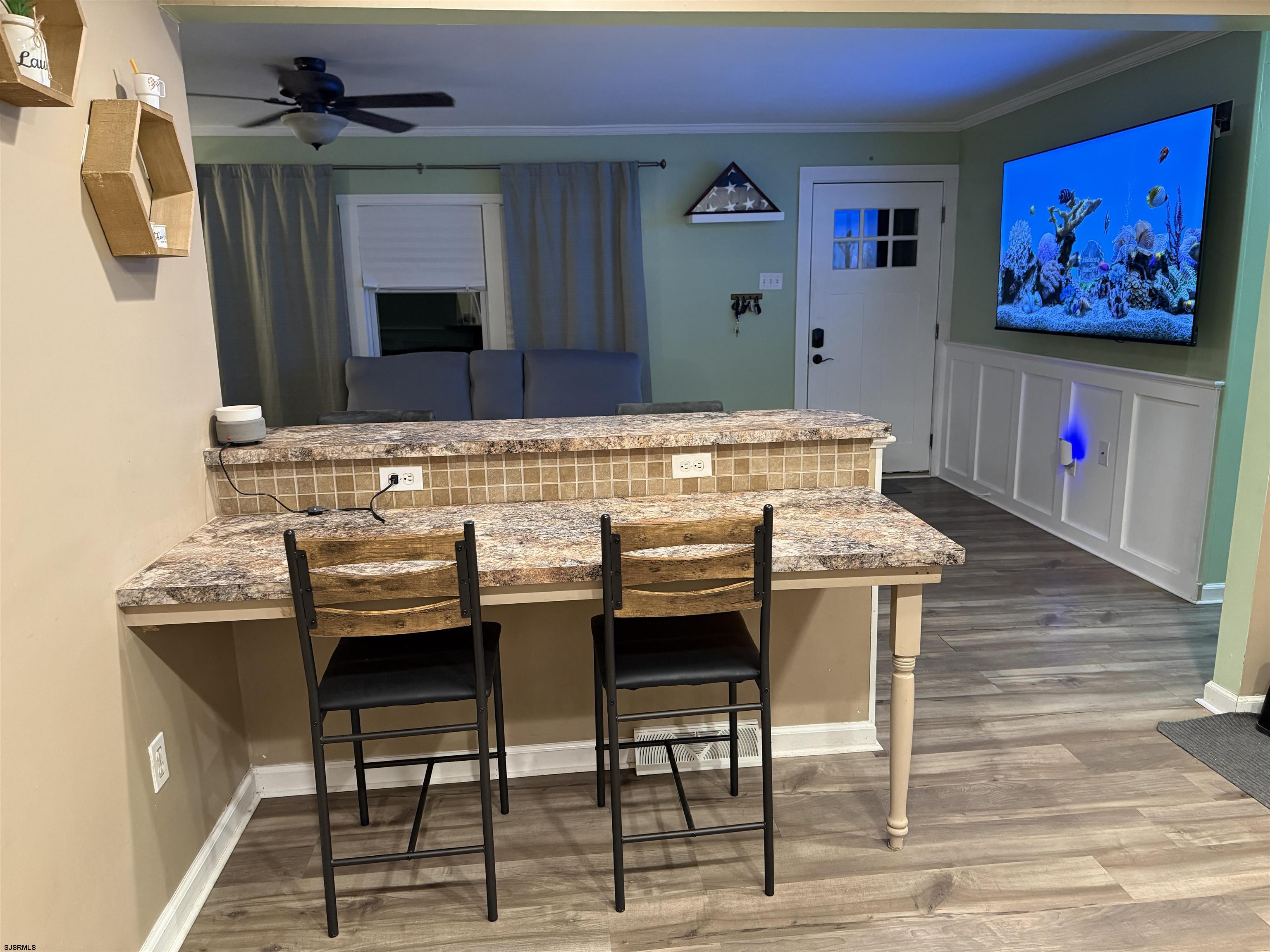 259 Pine