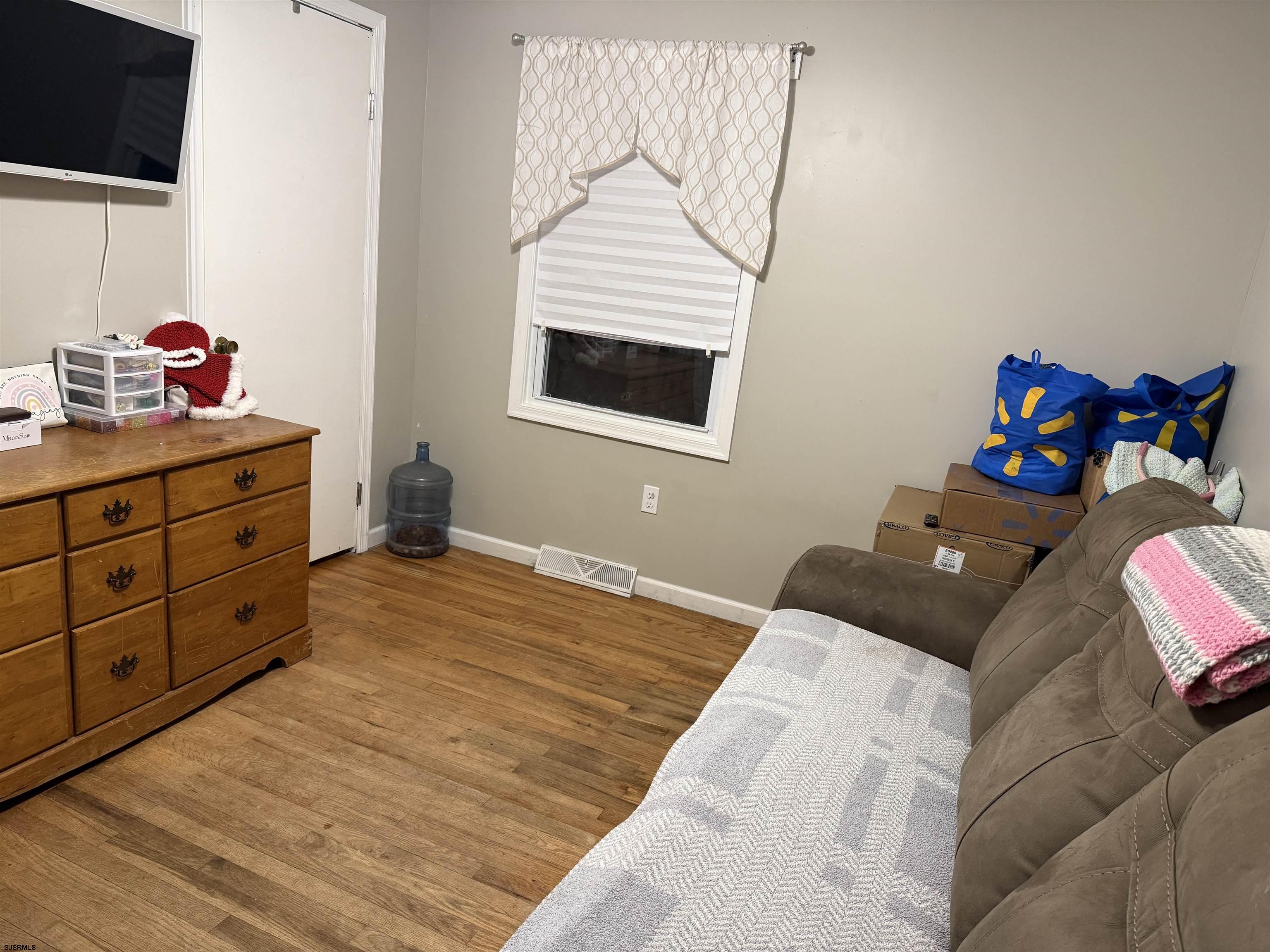 259 Pine