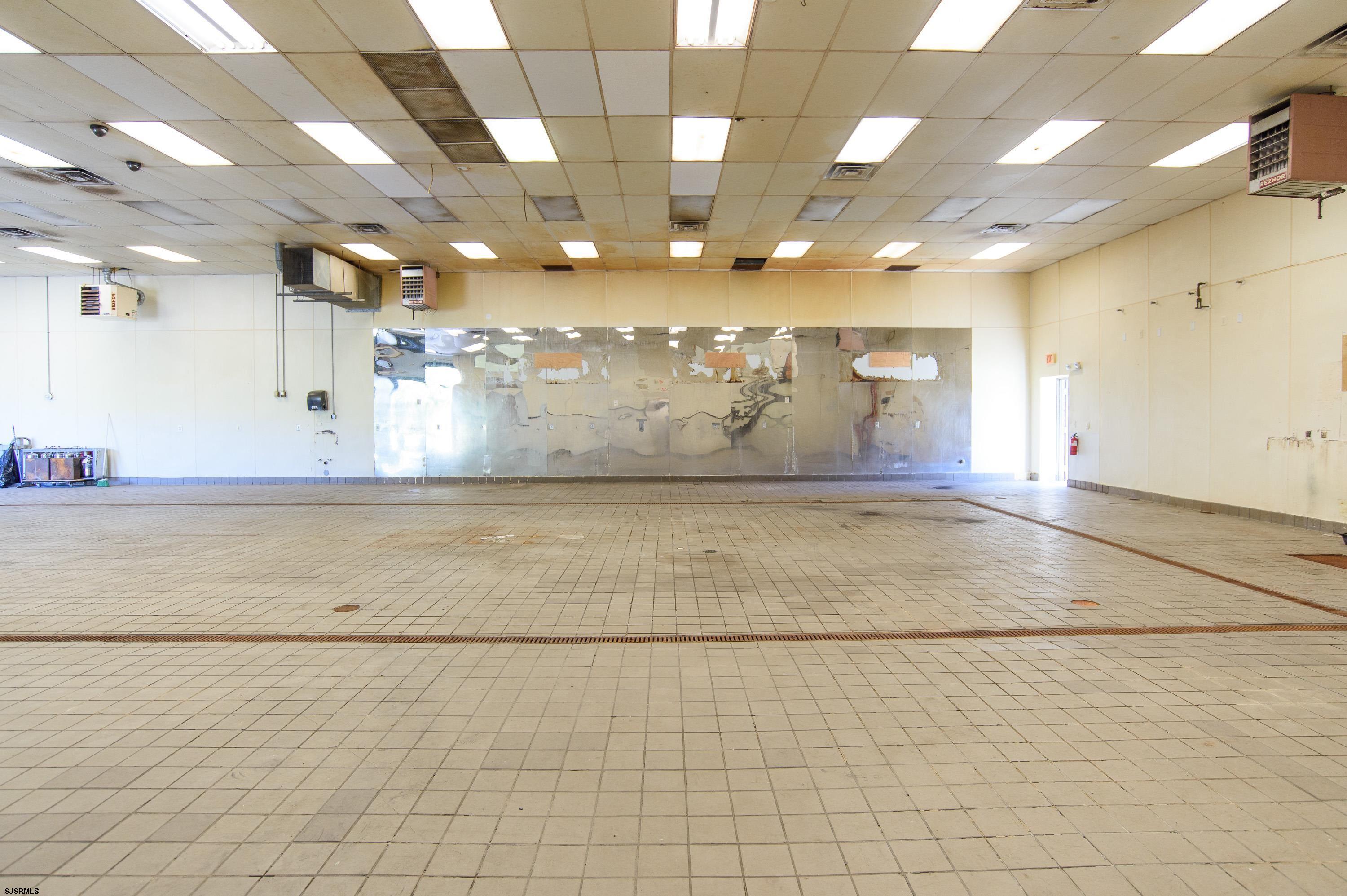 611694 | Photo 24