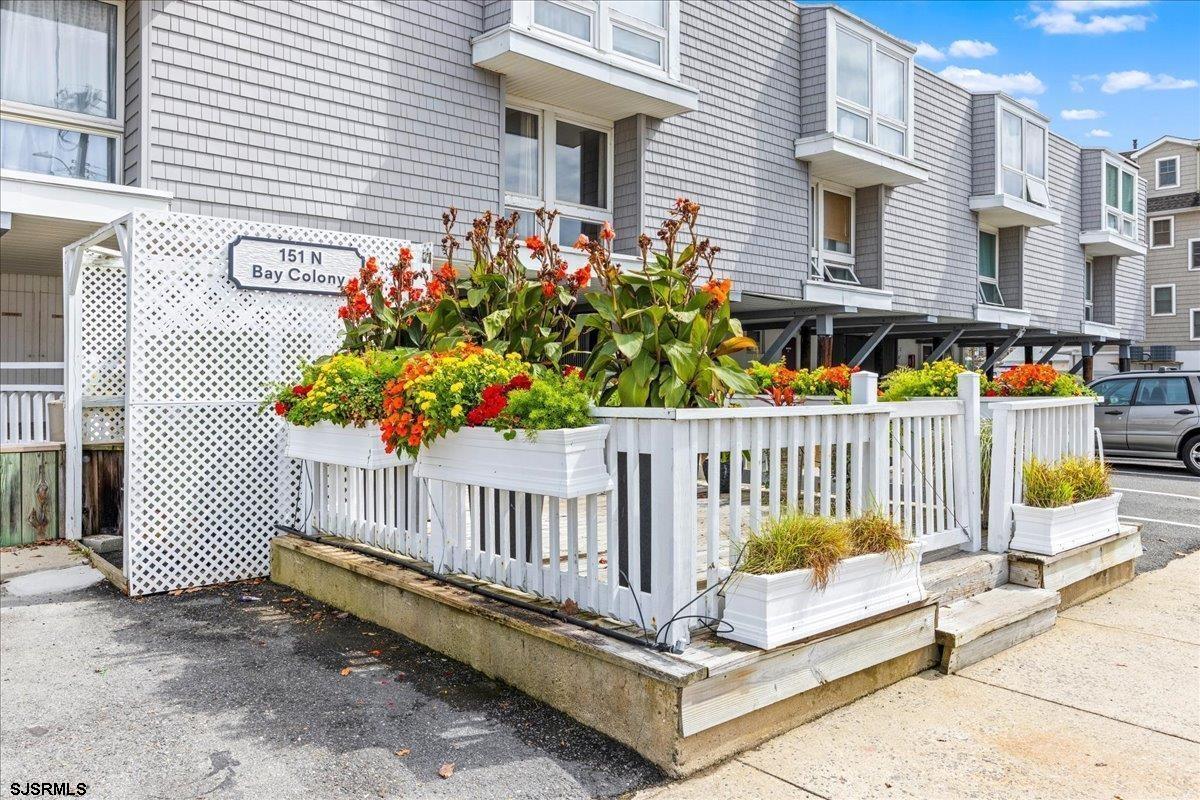 151 N Annapolis Avenue - Picture 1