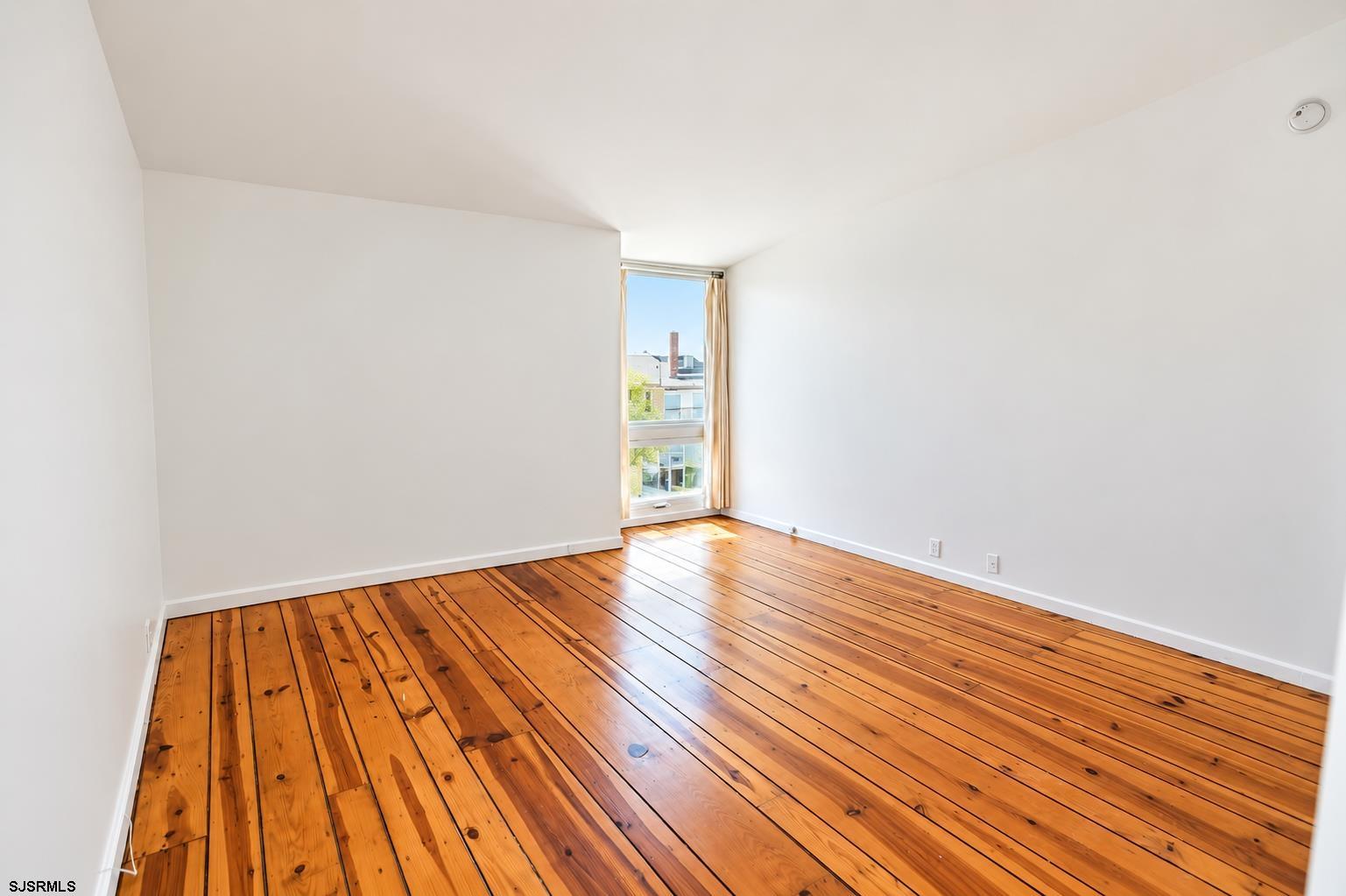 151 N Annapolis Avenue