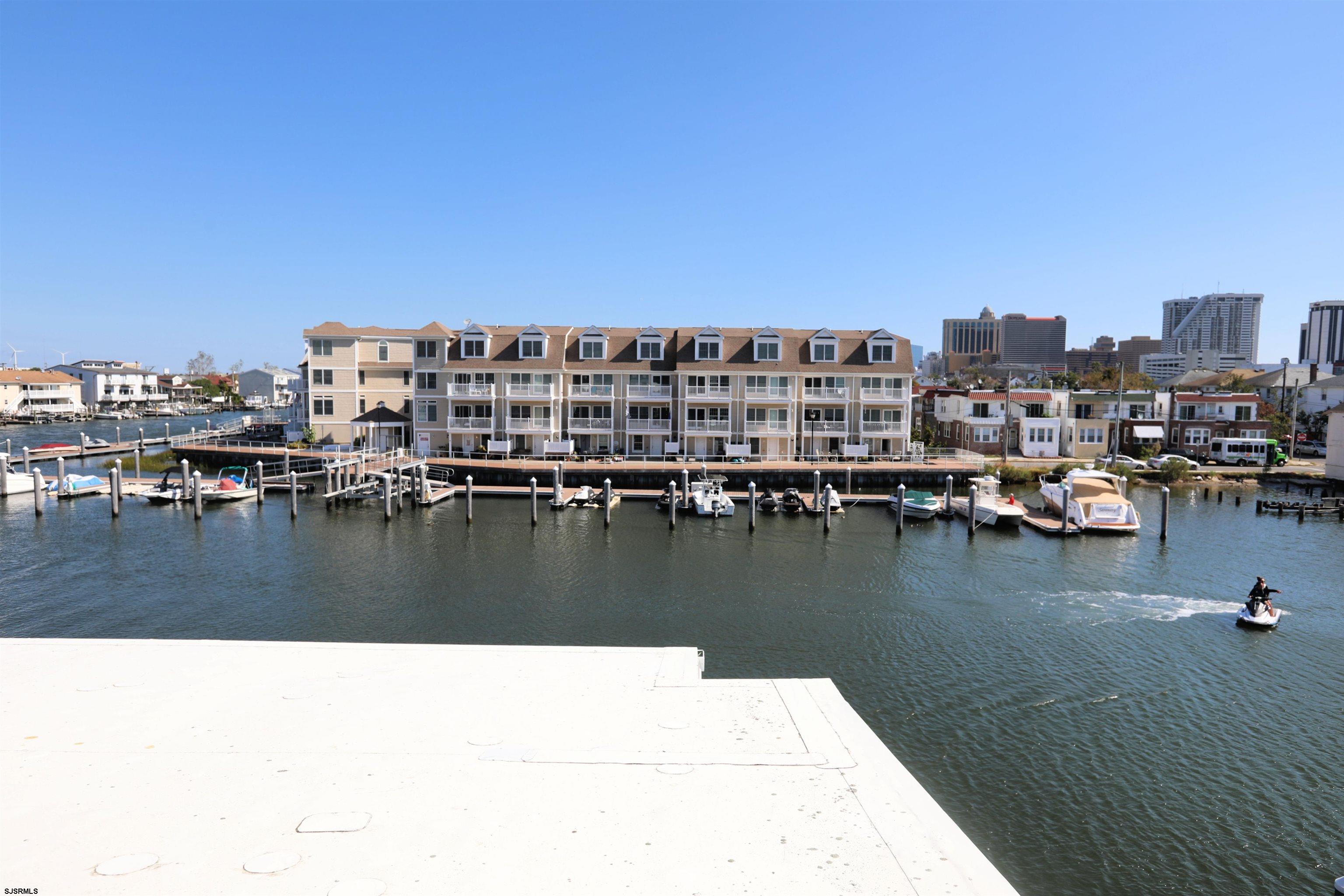 151 N Annapolis Avenue