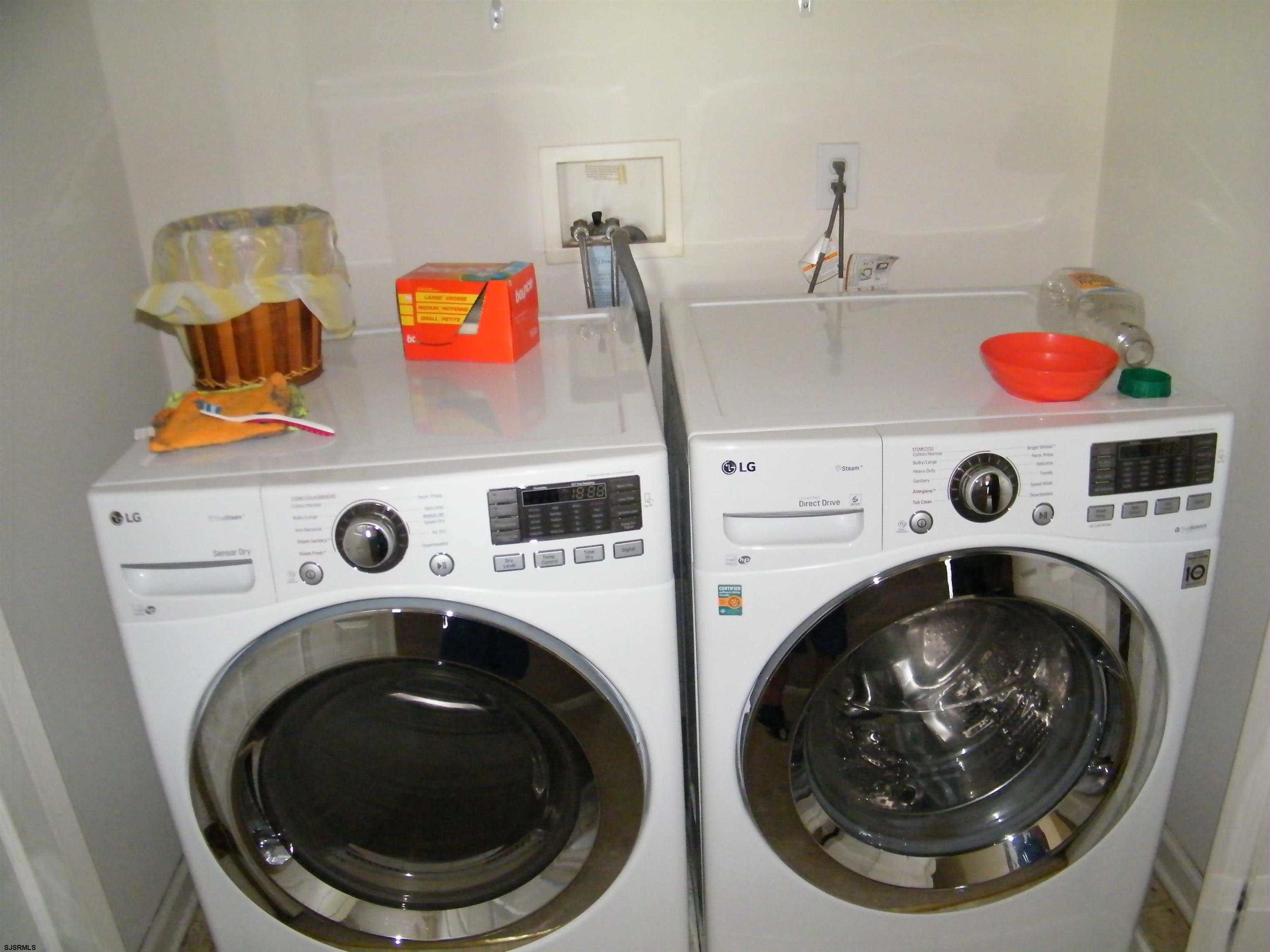 611781 | Photo 2