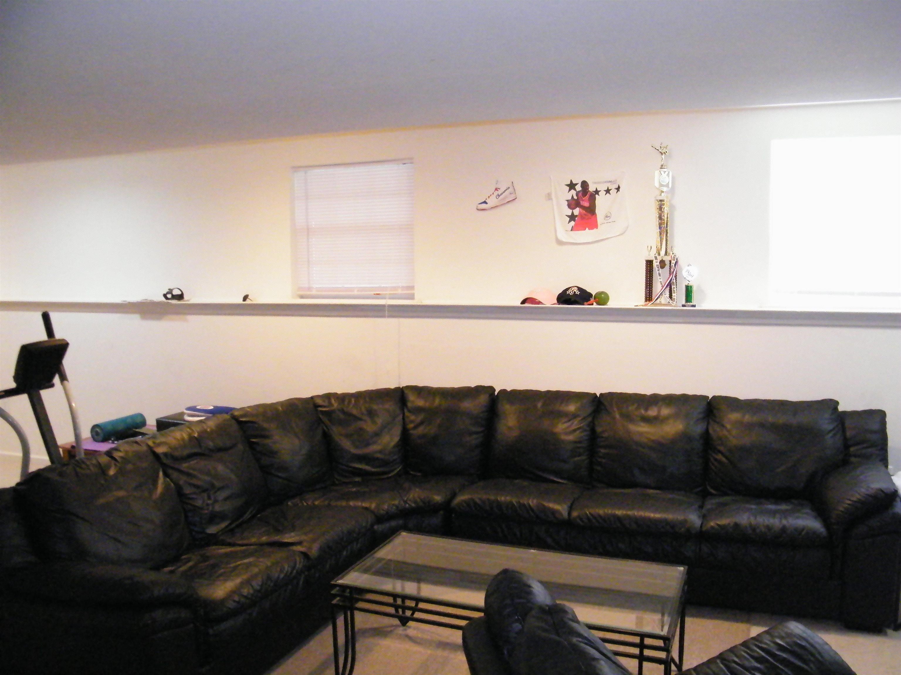 611781 | Photo 12