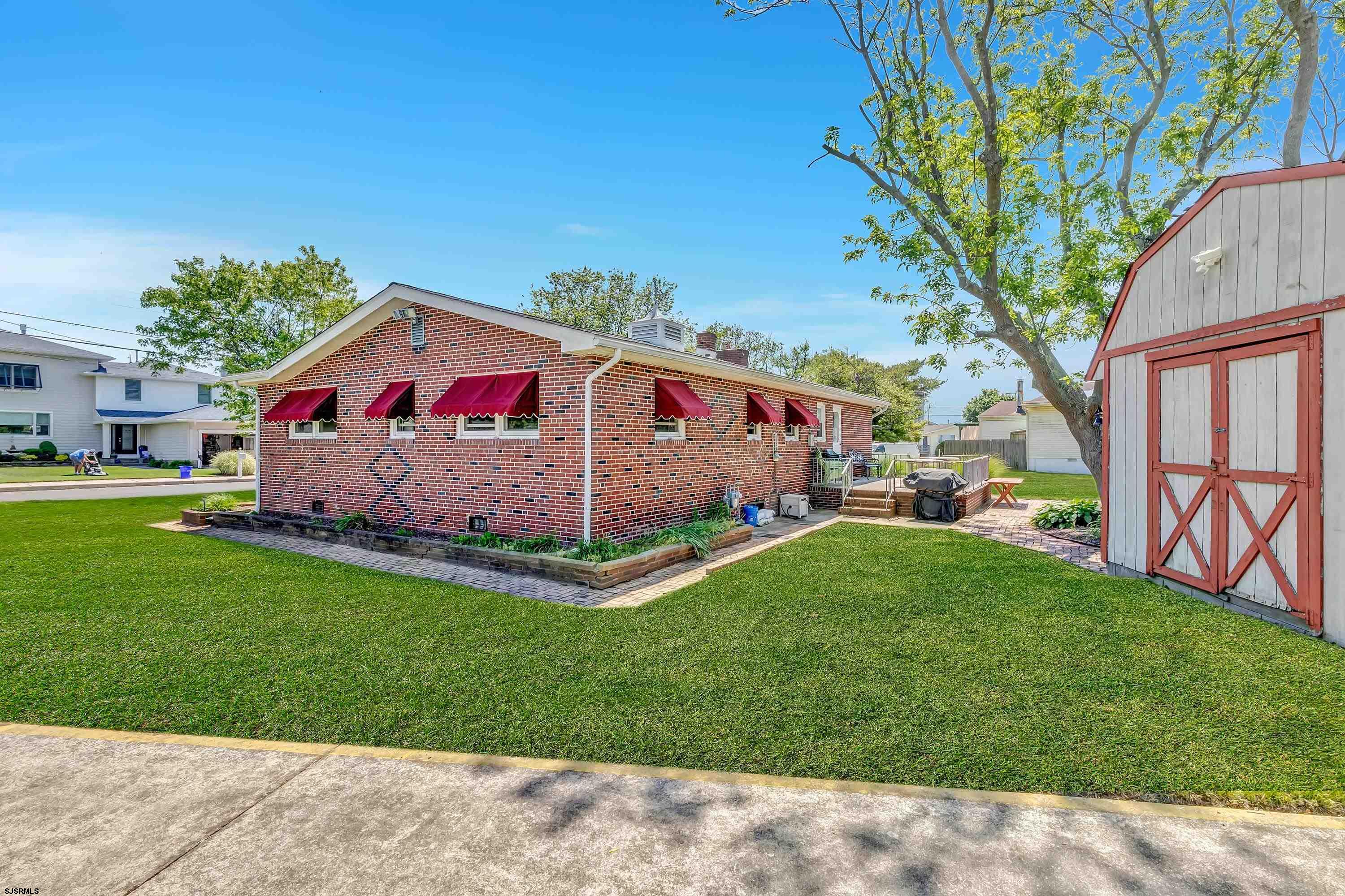 502 Caverly Dr