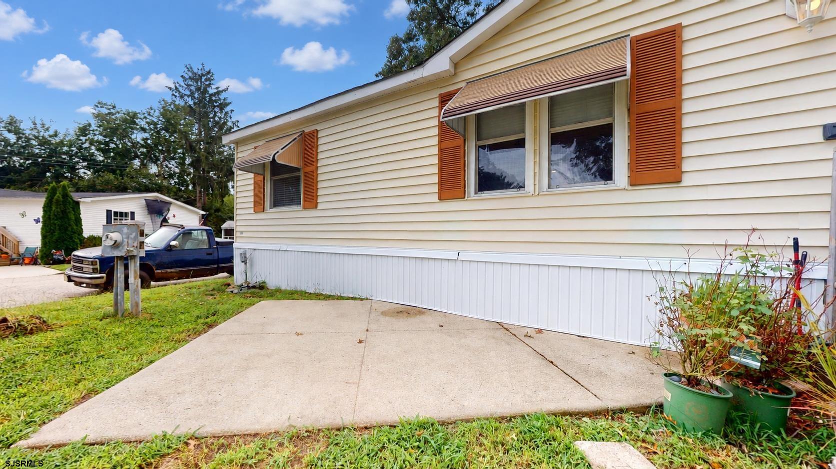 2528 Tilton Road