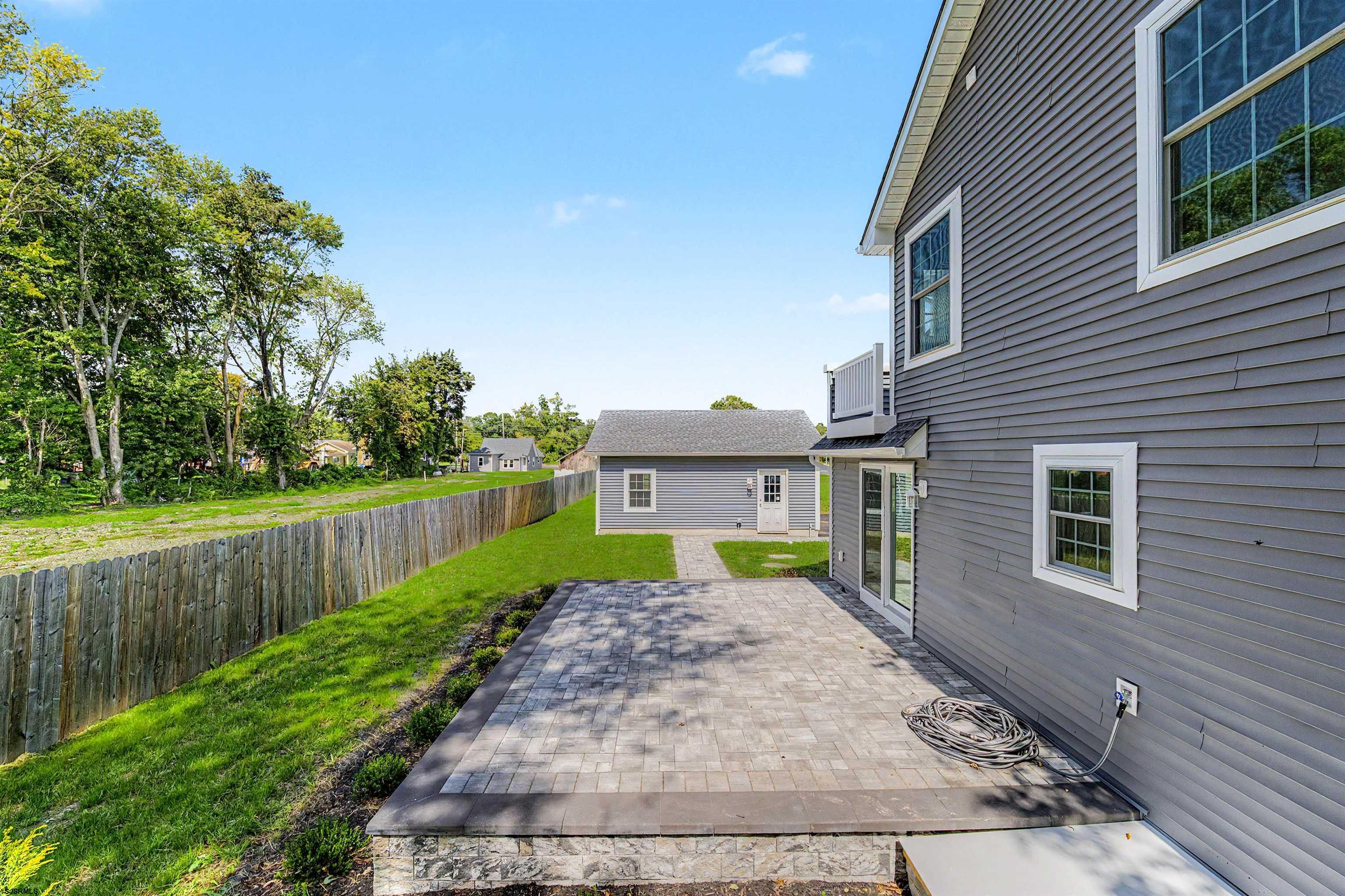4 S Maple Avenue