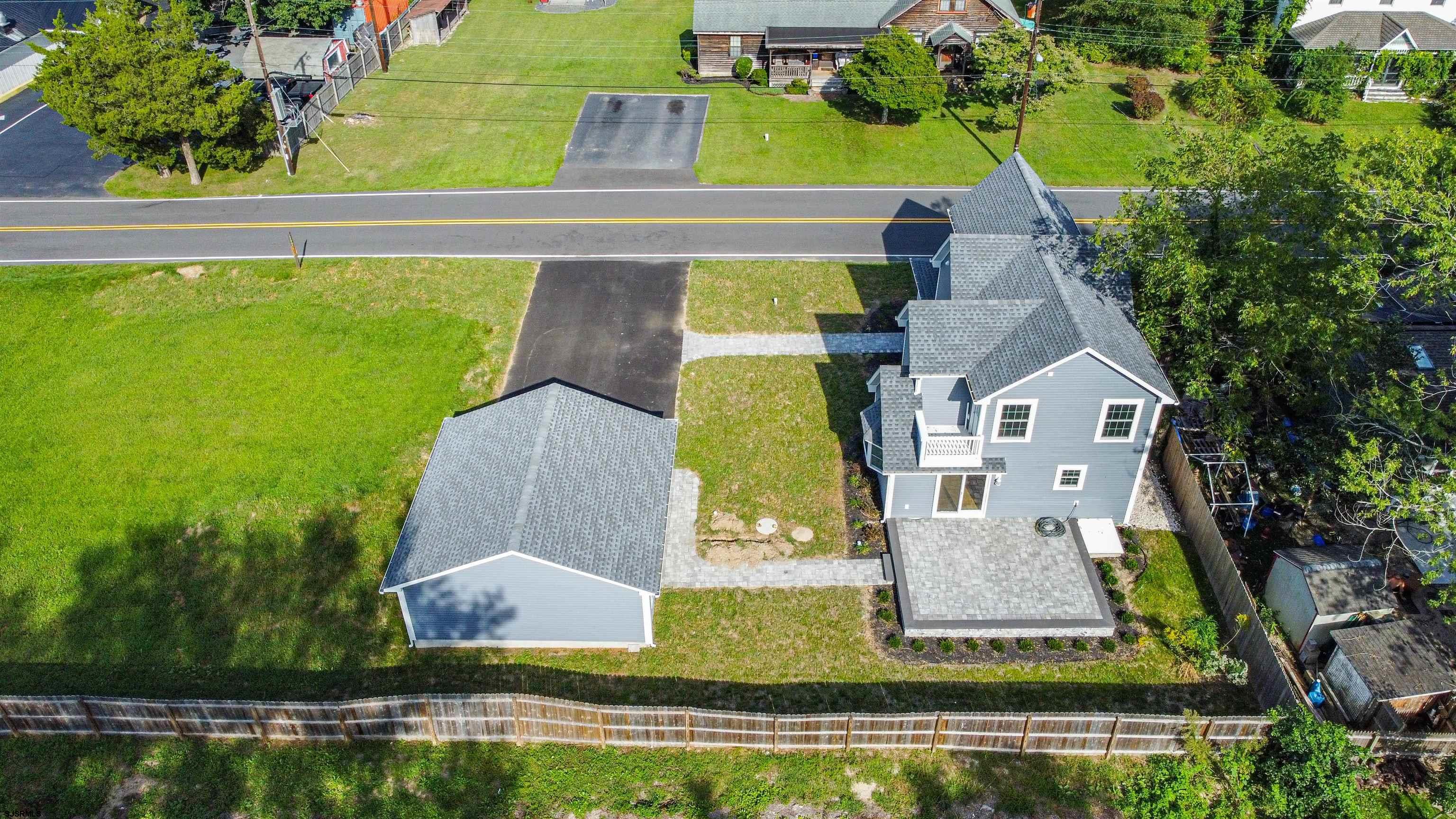 4 S Maple Avenue