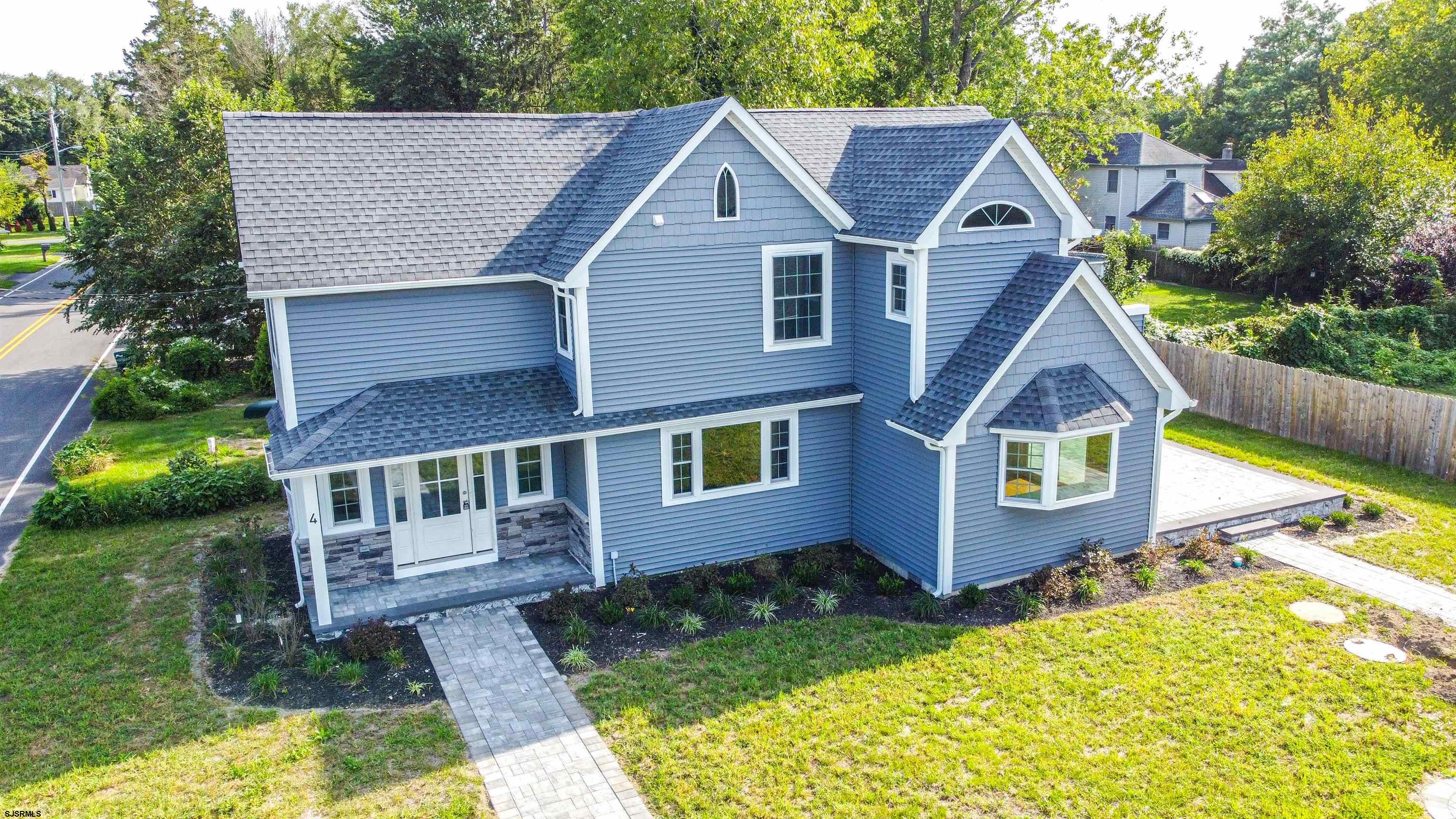 4 S Maple Avenue