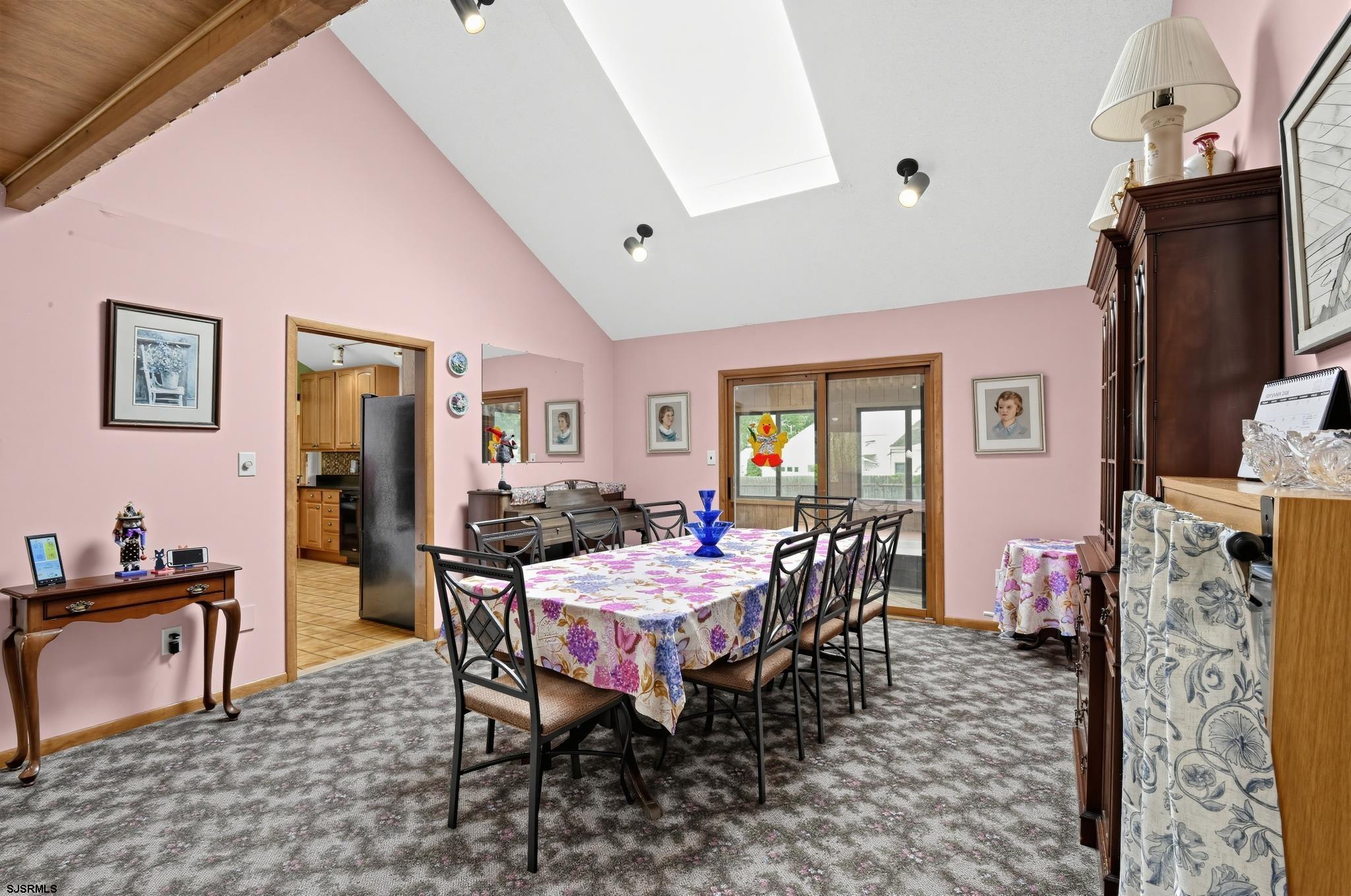 203 Dove Ln