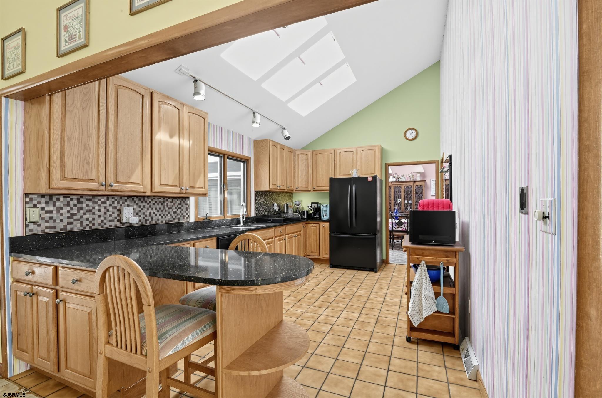 203 Dove Ln