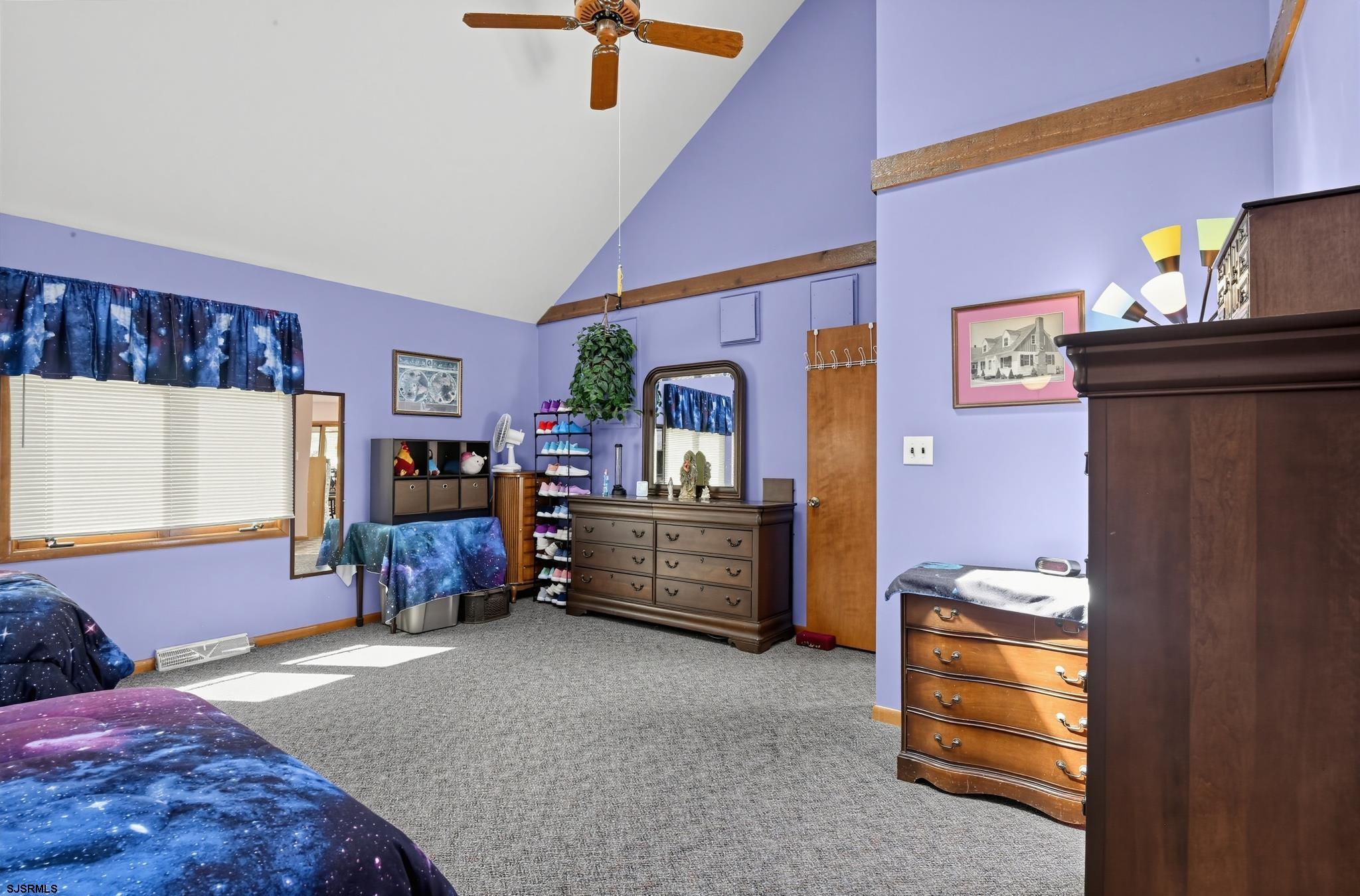 203 Dove Ln