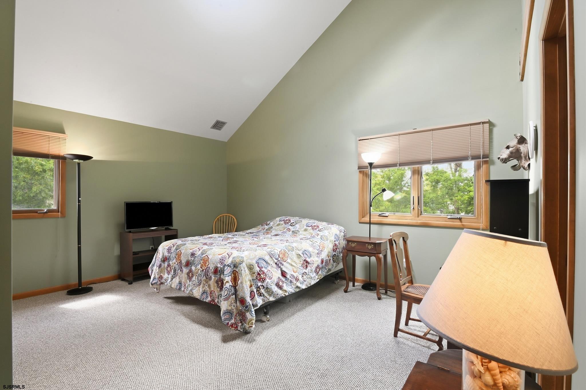203 Dove Ln