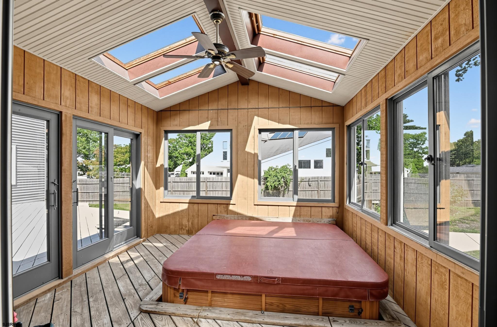 203 Dove Ln