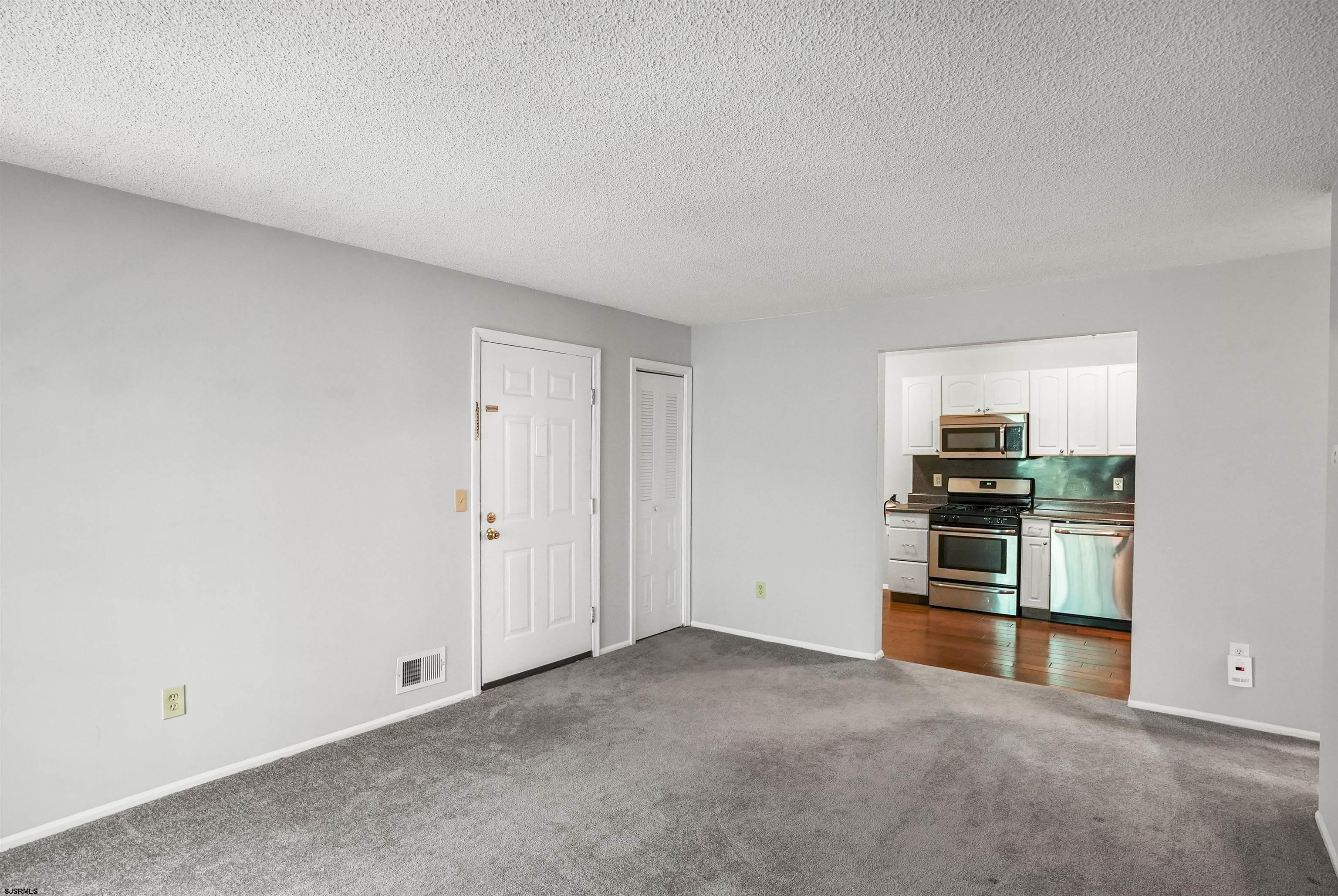 99 Sussex Place - Picture 4