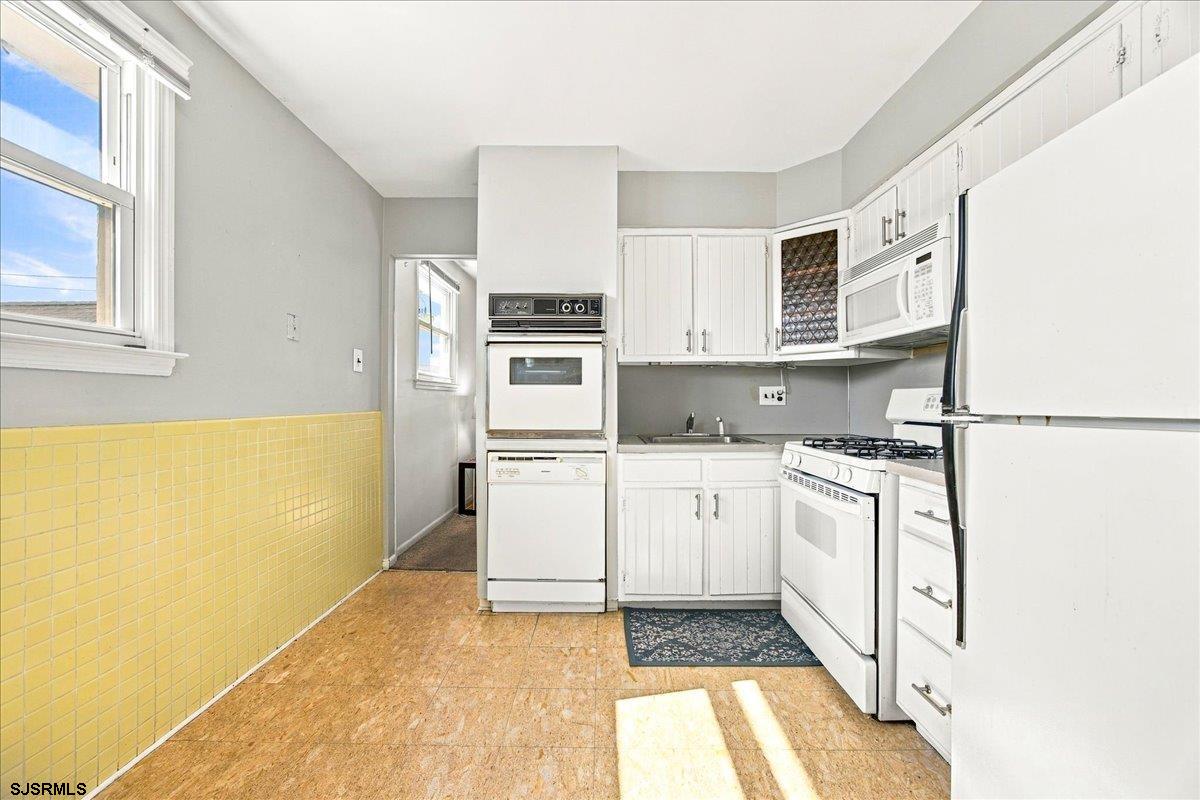 5-7 S Decatur Avenue