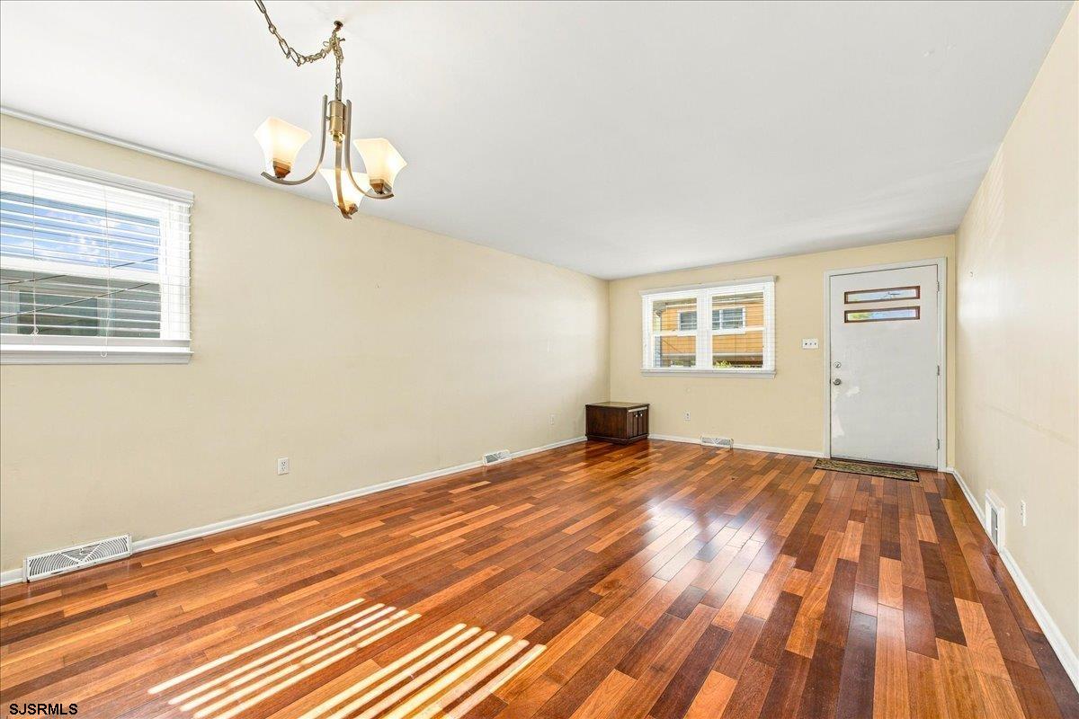 5-7 S Decatur Avenue - Picture 4