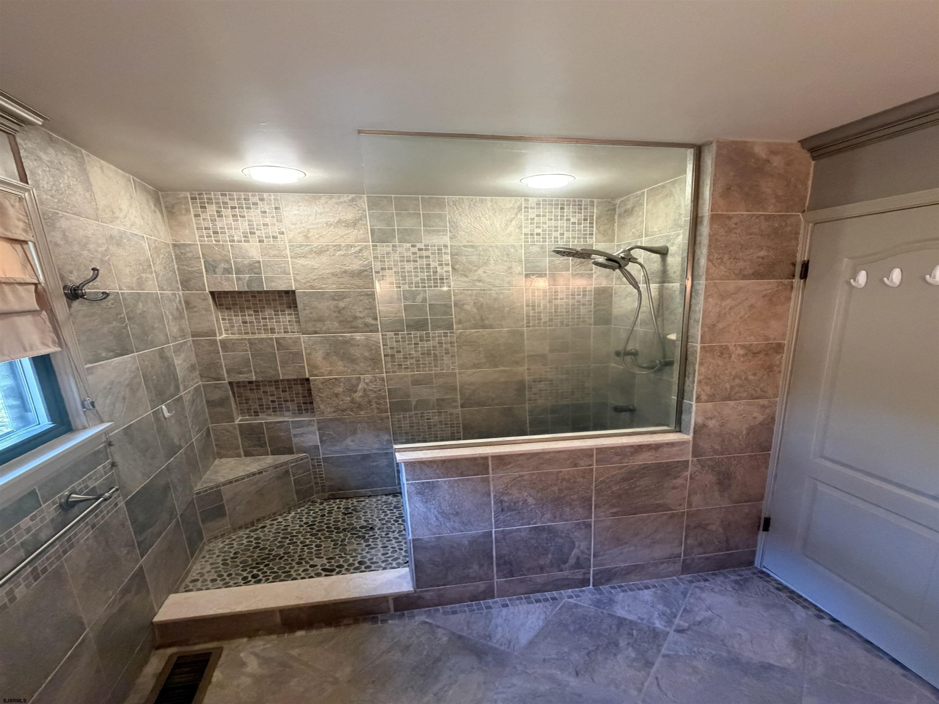 18 Rushwood Dr