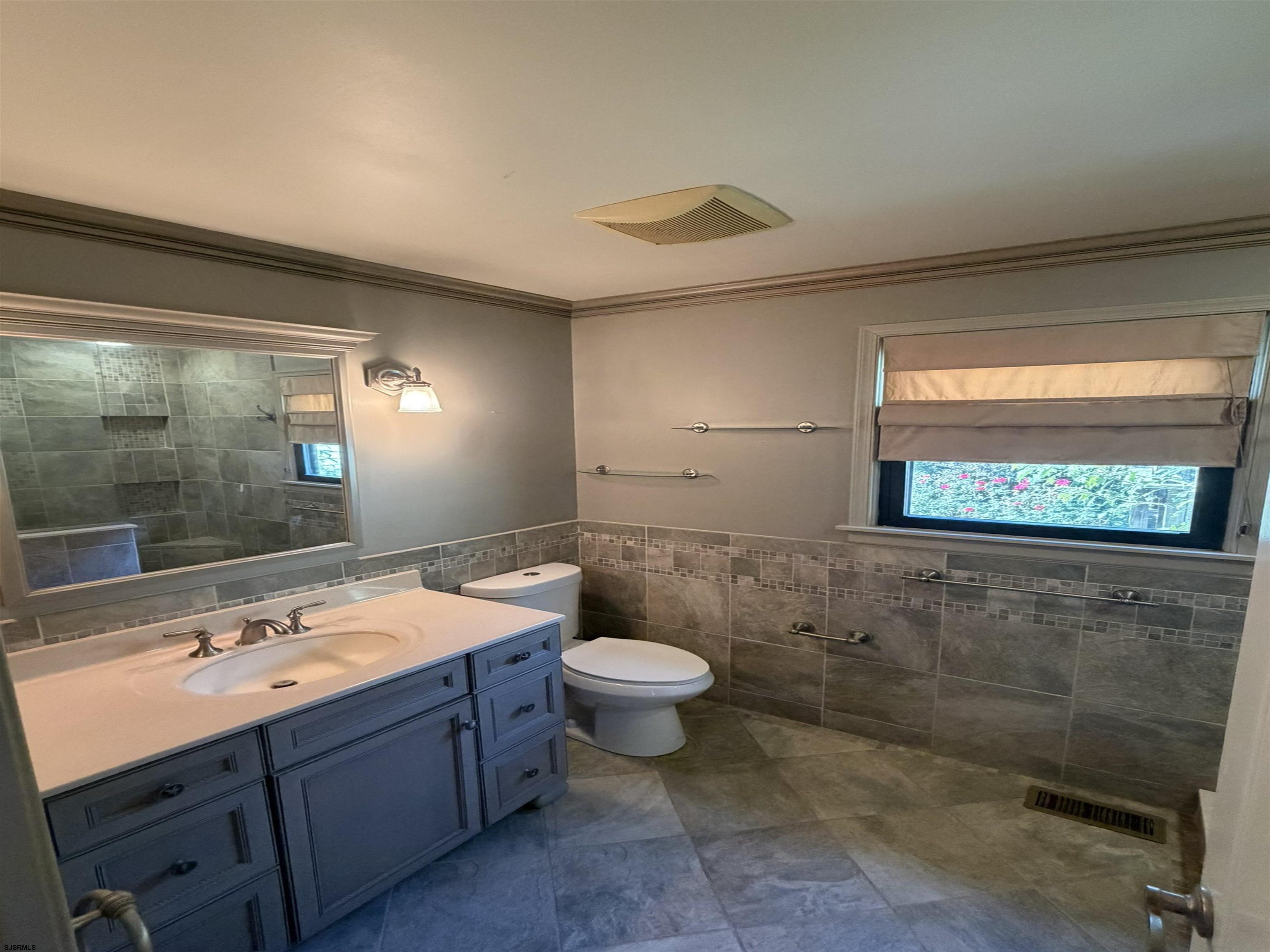 18 Rushwood Dr
