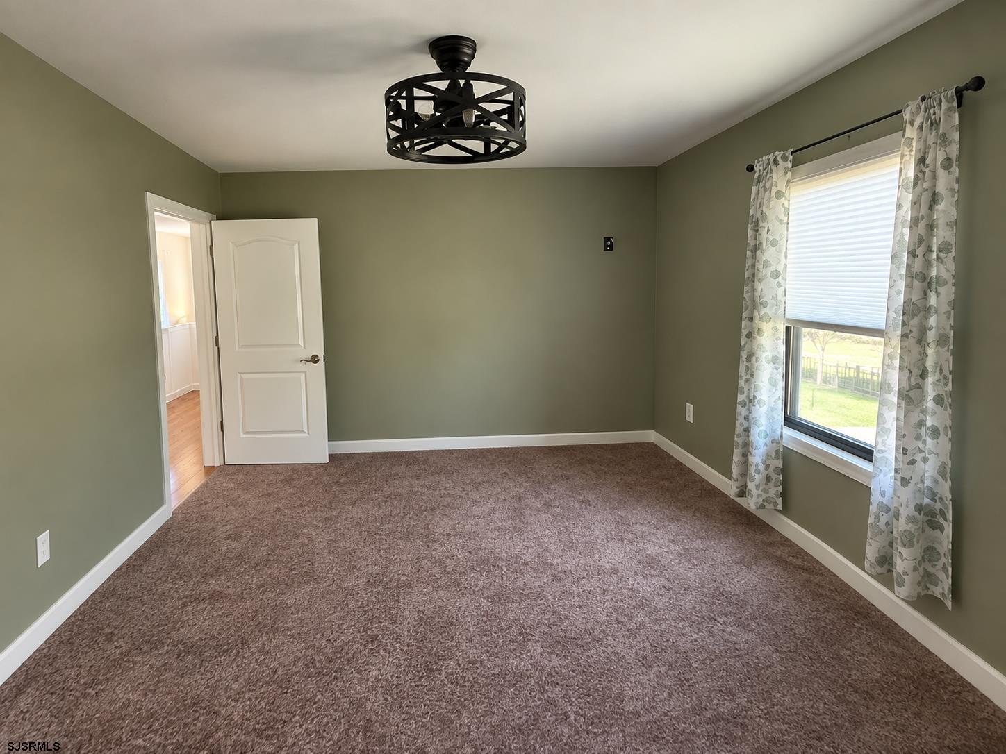 18 Rushwood Dr