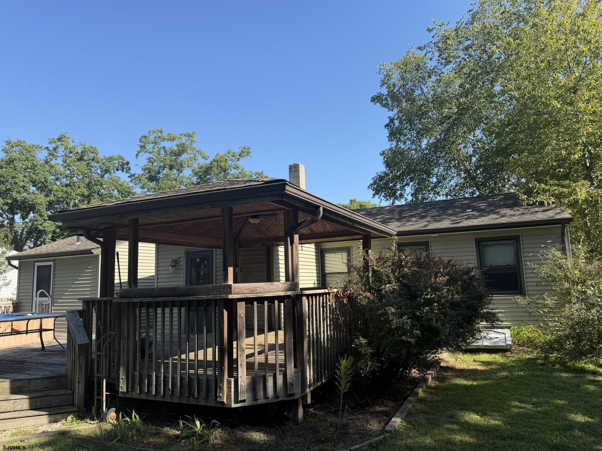 18 Rushwood Dr