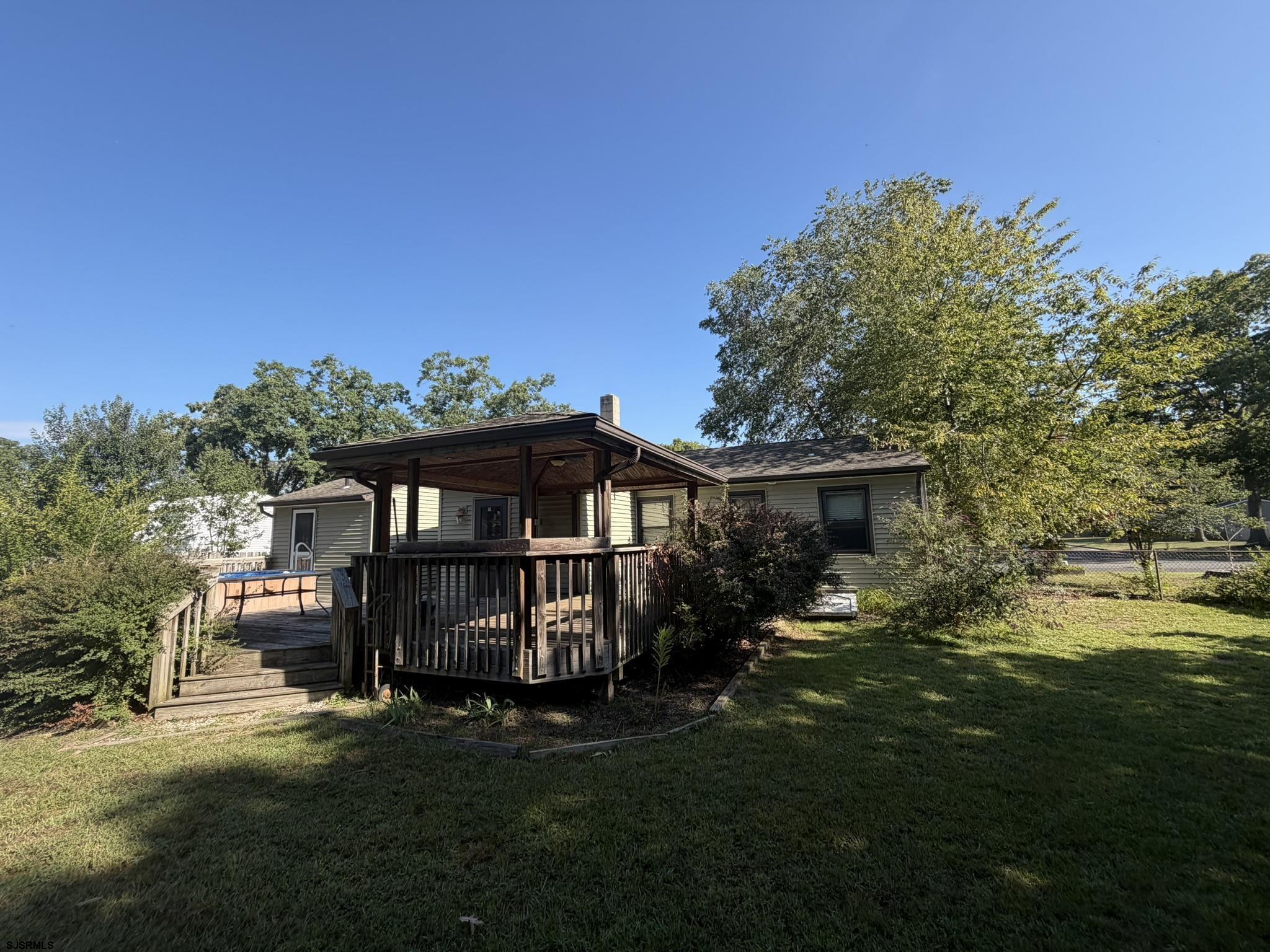 18 Rushwood Dr