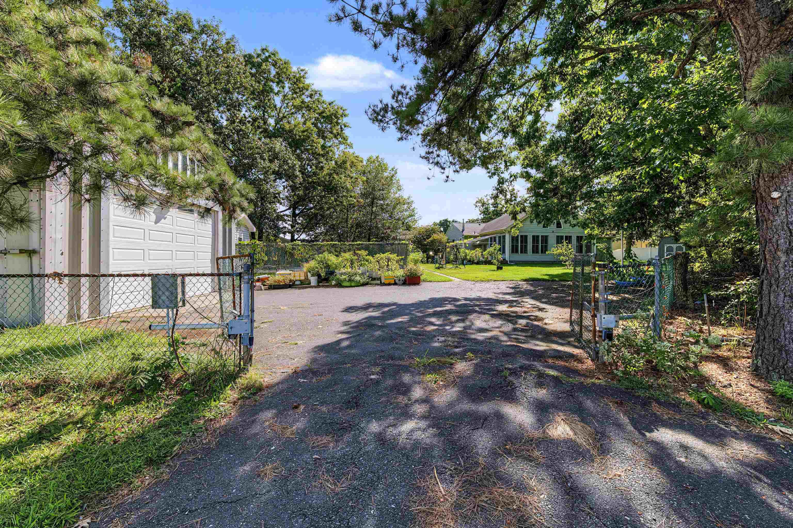 11 Berkshire Dr