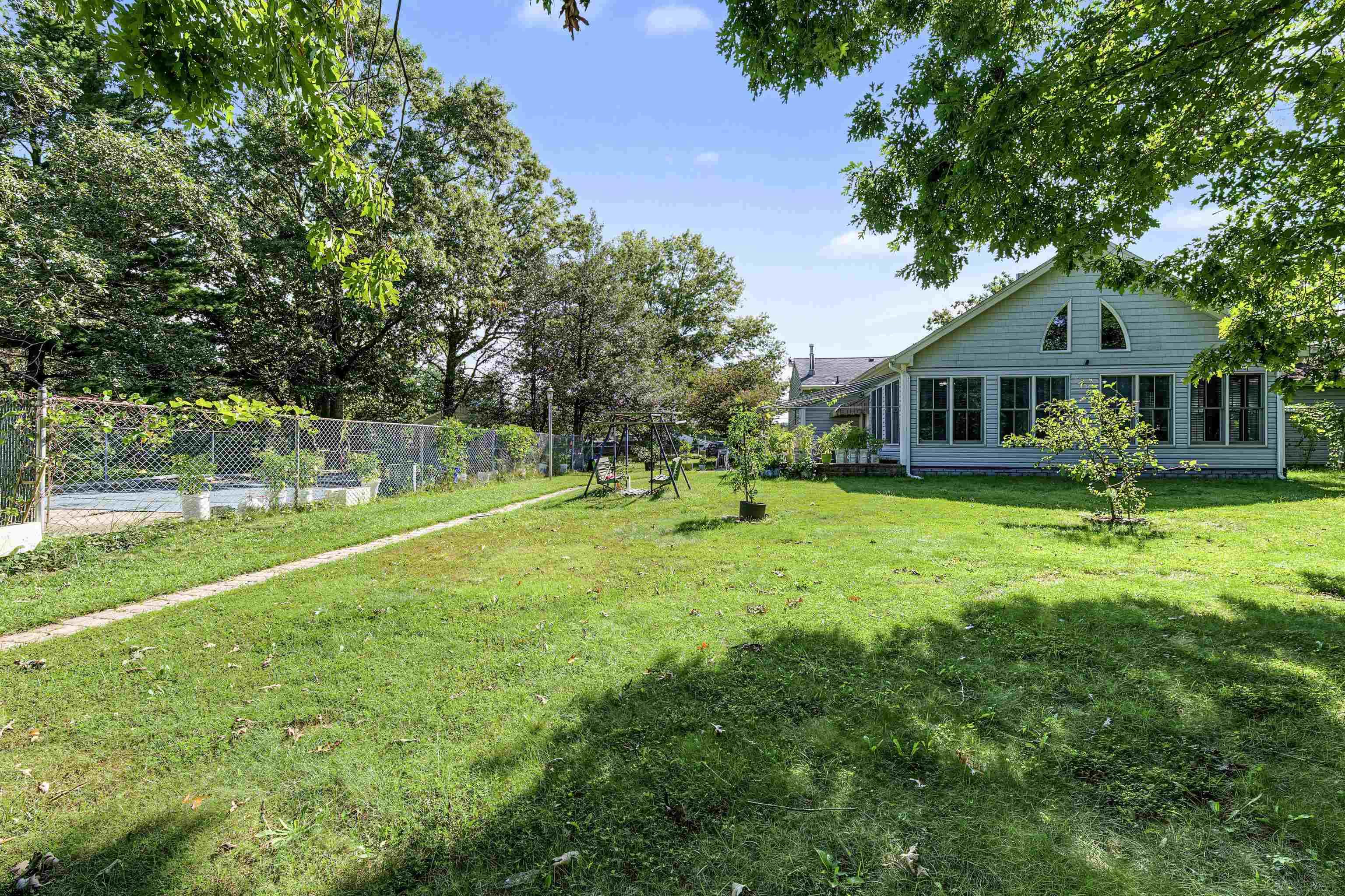11 Berkshire Dr