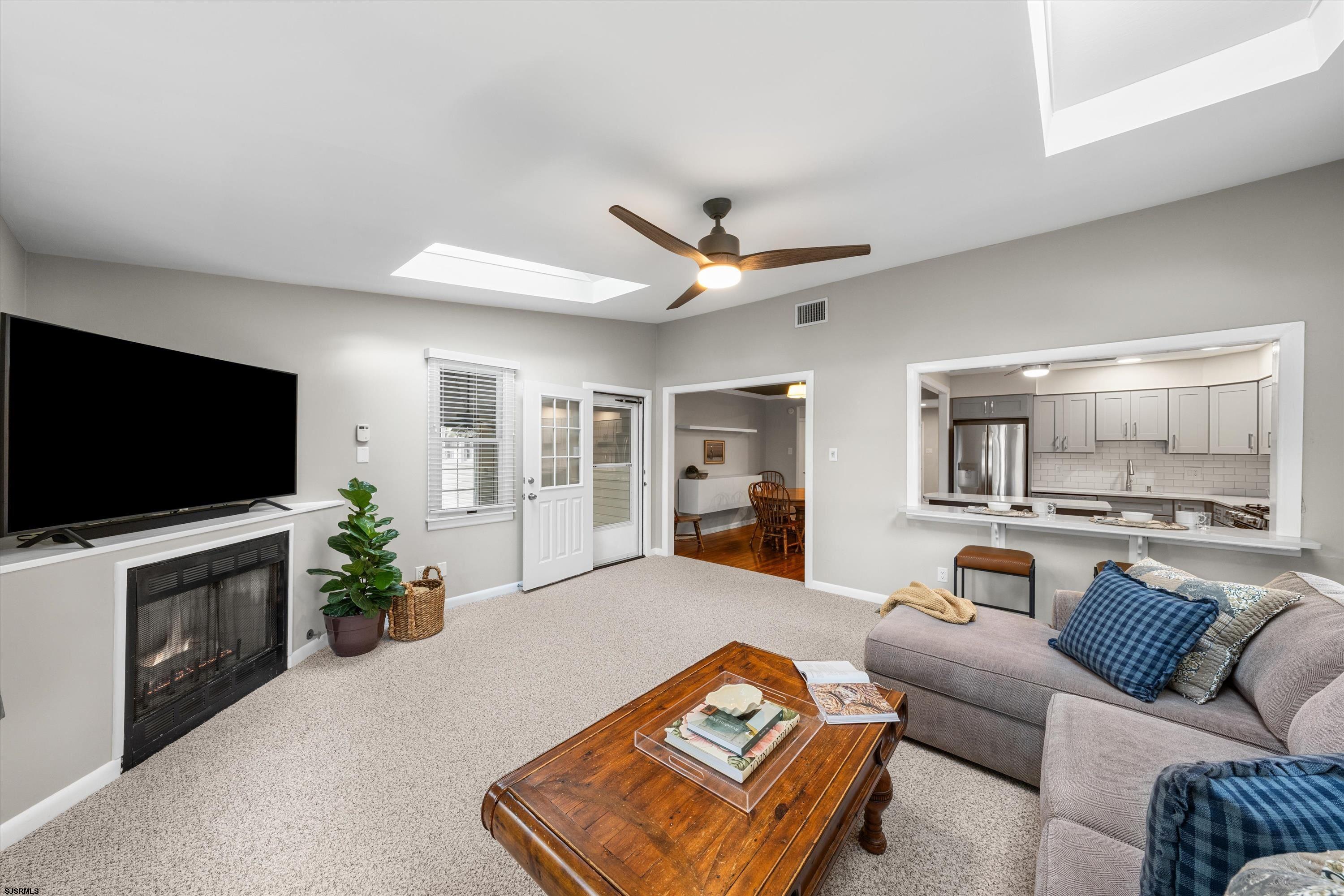 12 Dogwood Dr