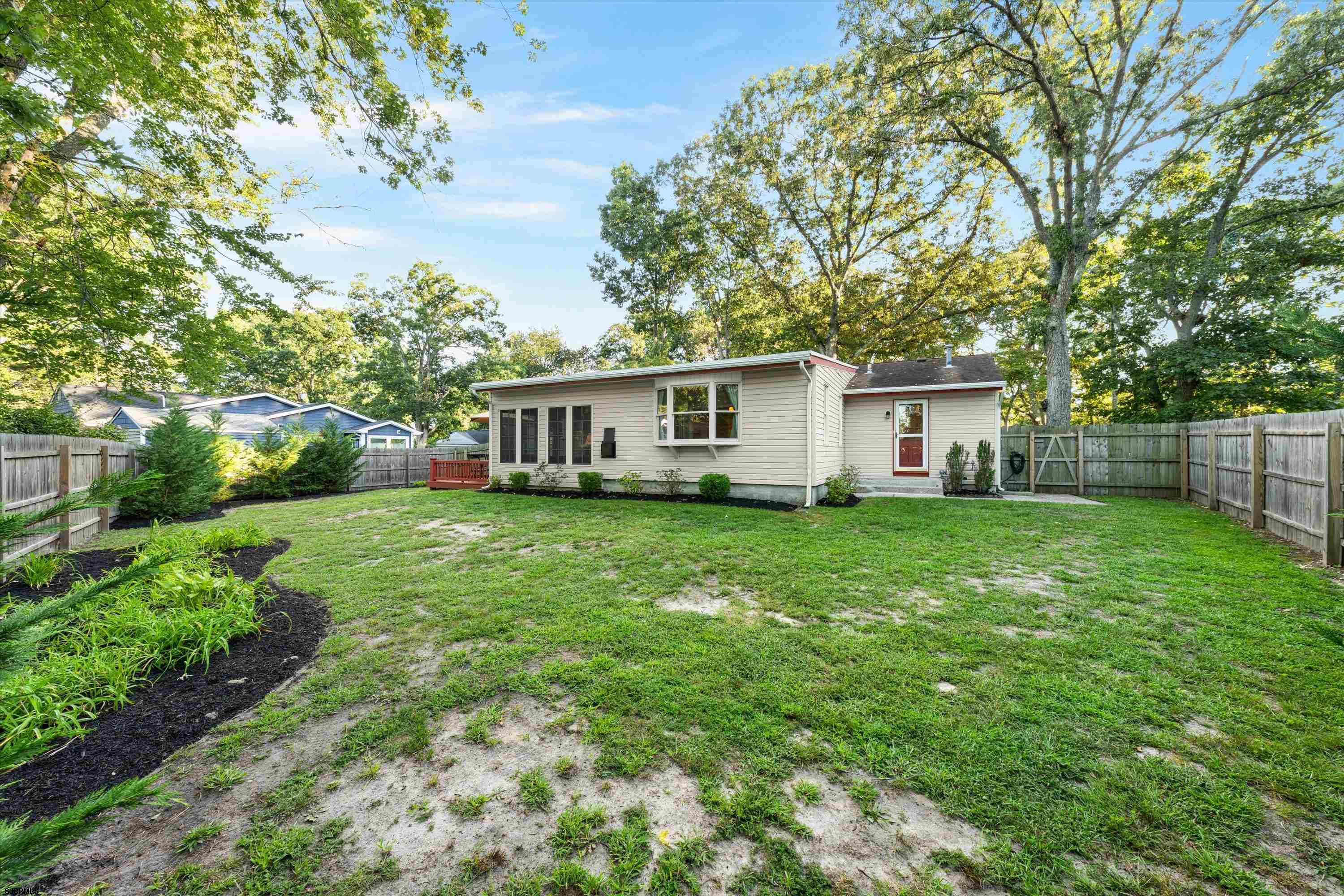 12 Dogwood Dr