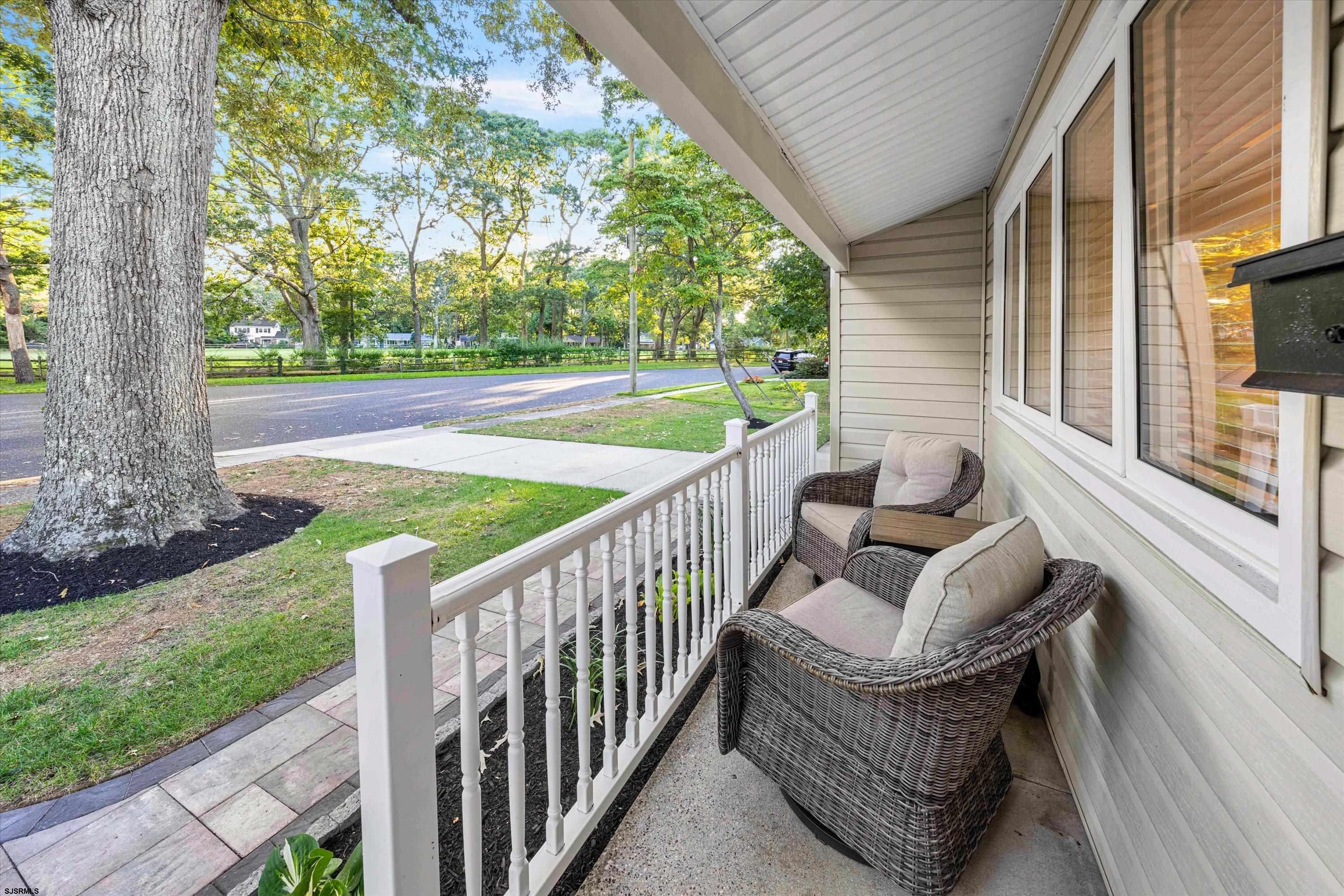 12 Dogwood Dr
