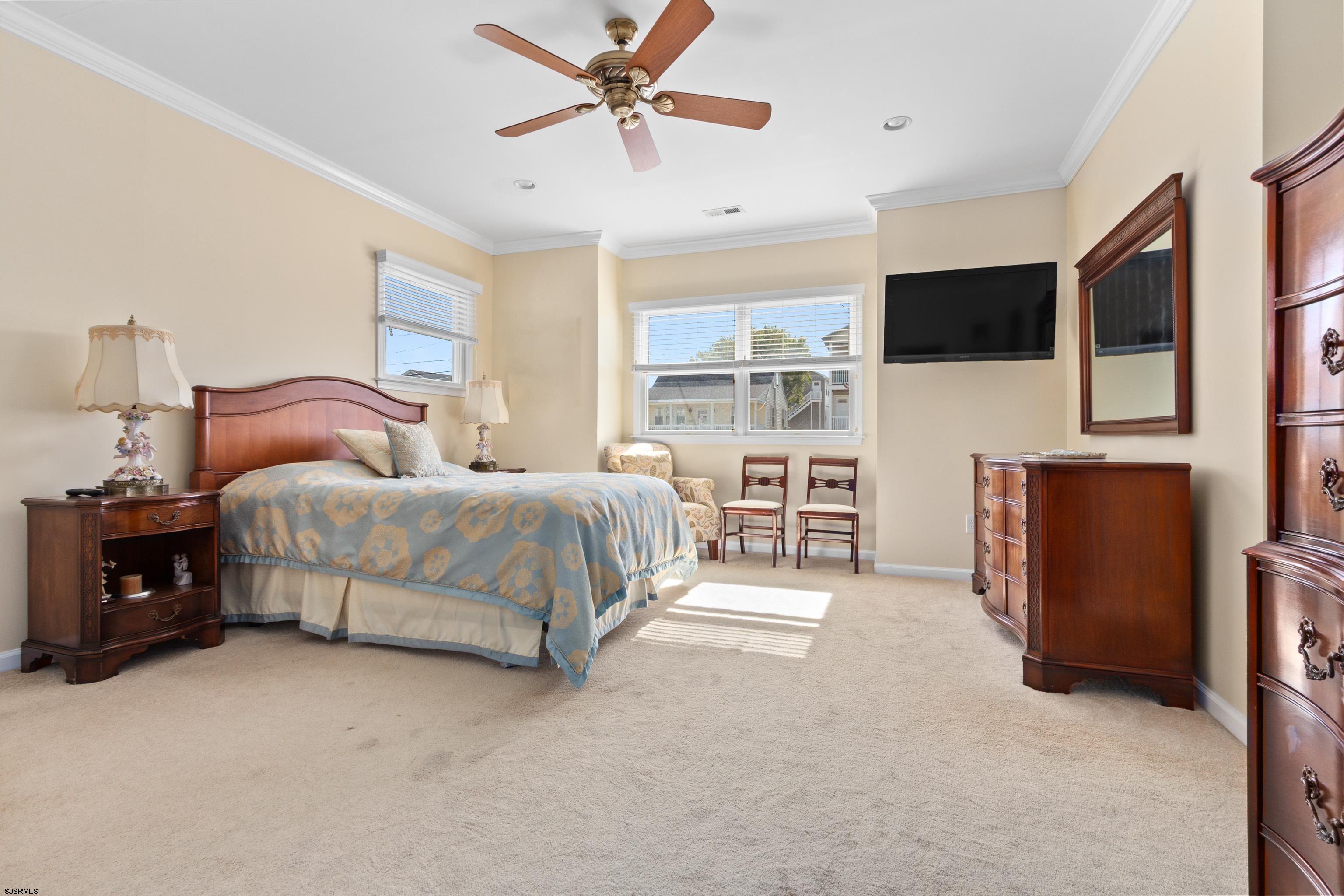 418 W Evans