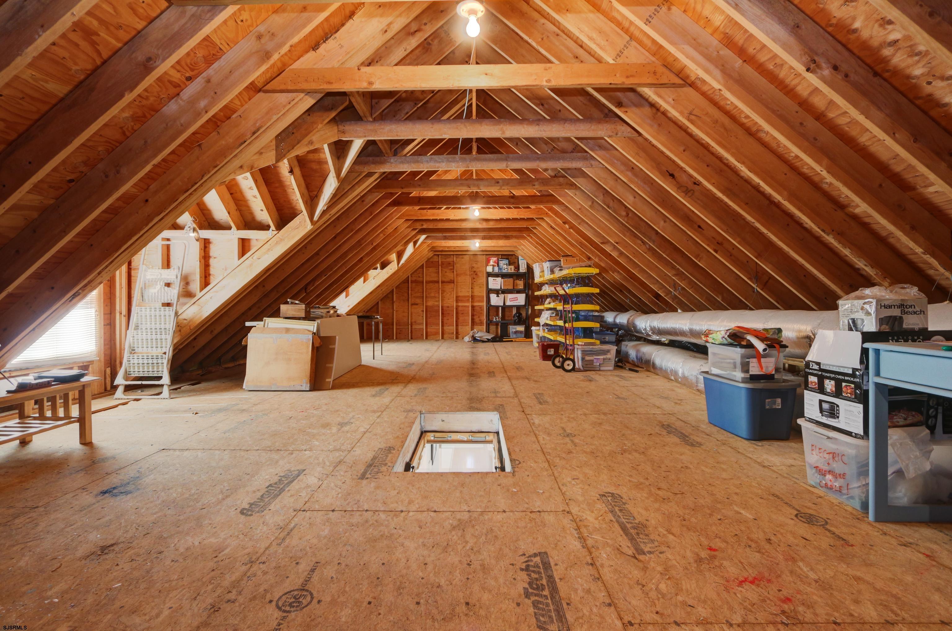 418 W Evans