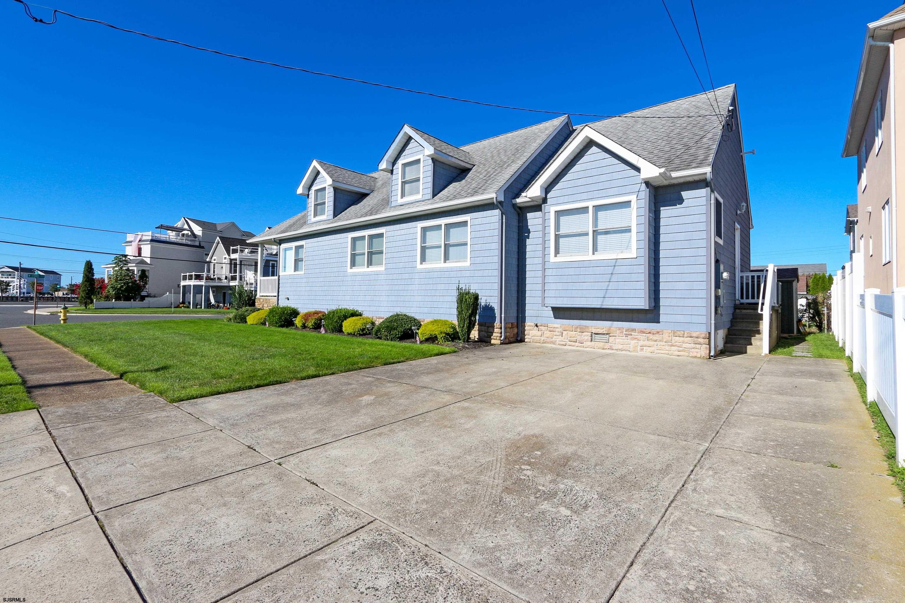 418 W Evans